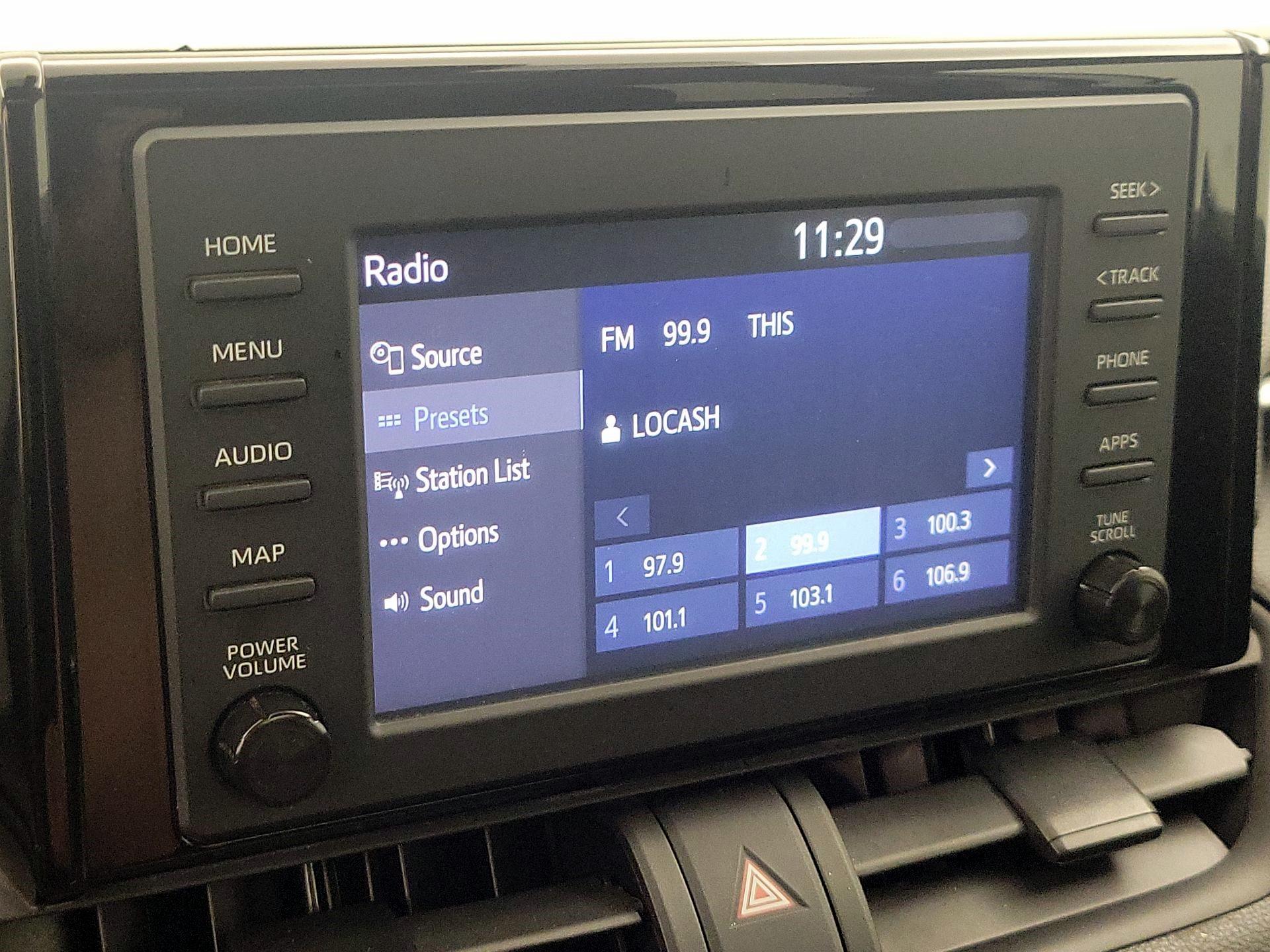Thumbnail: 2019 Toyota RAV4 - 16