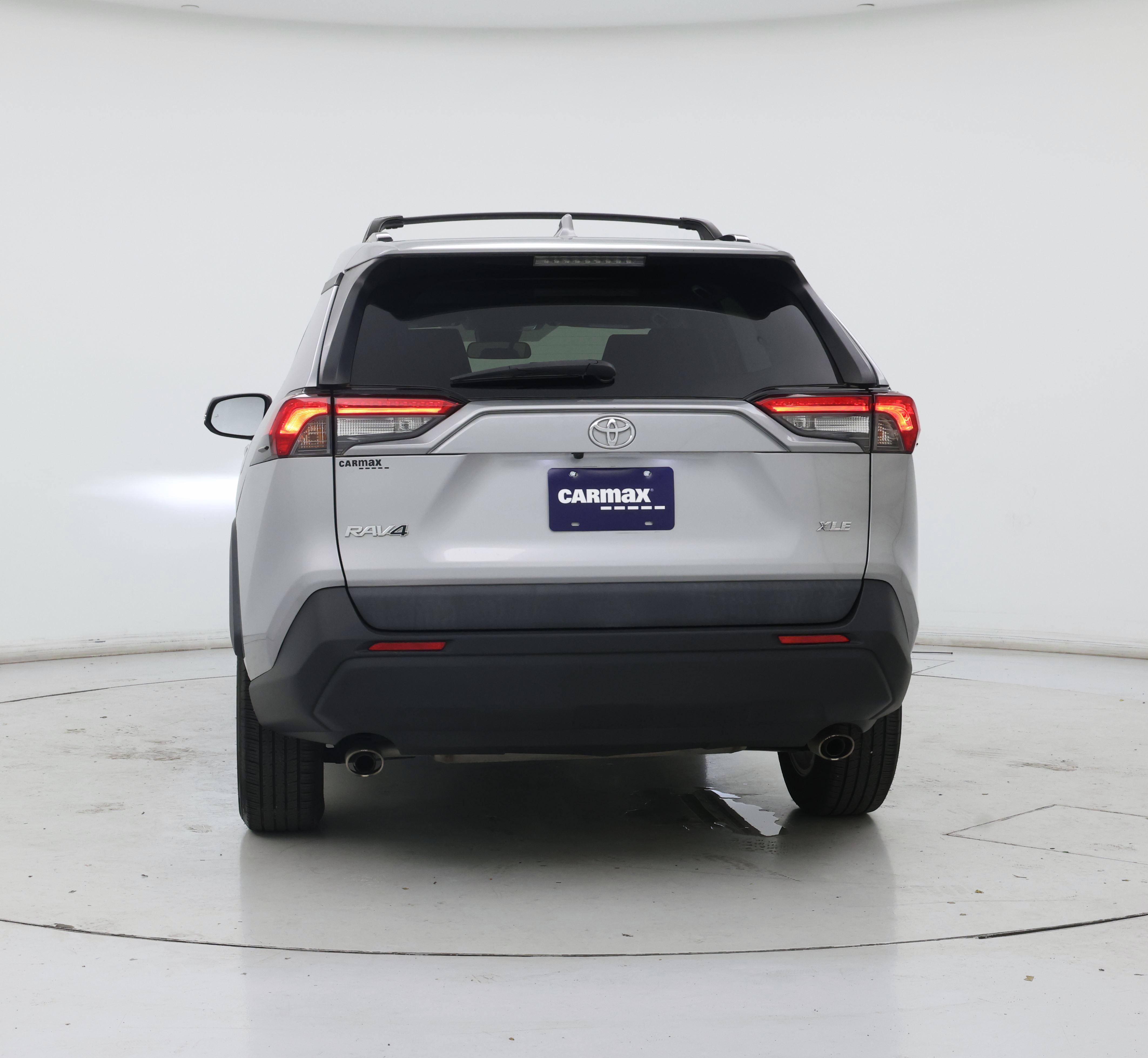 Thumbnail: 2019 Toyota RAV4 - 6