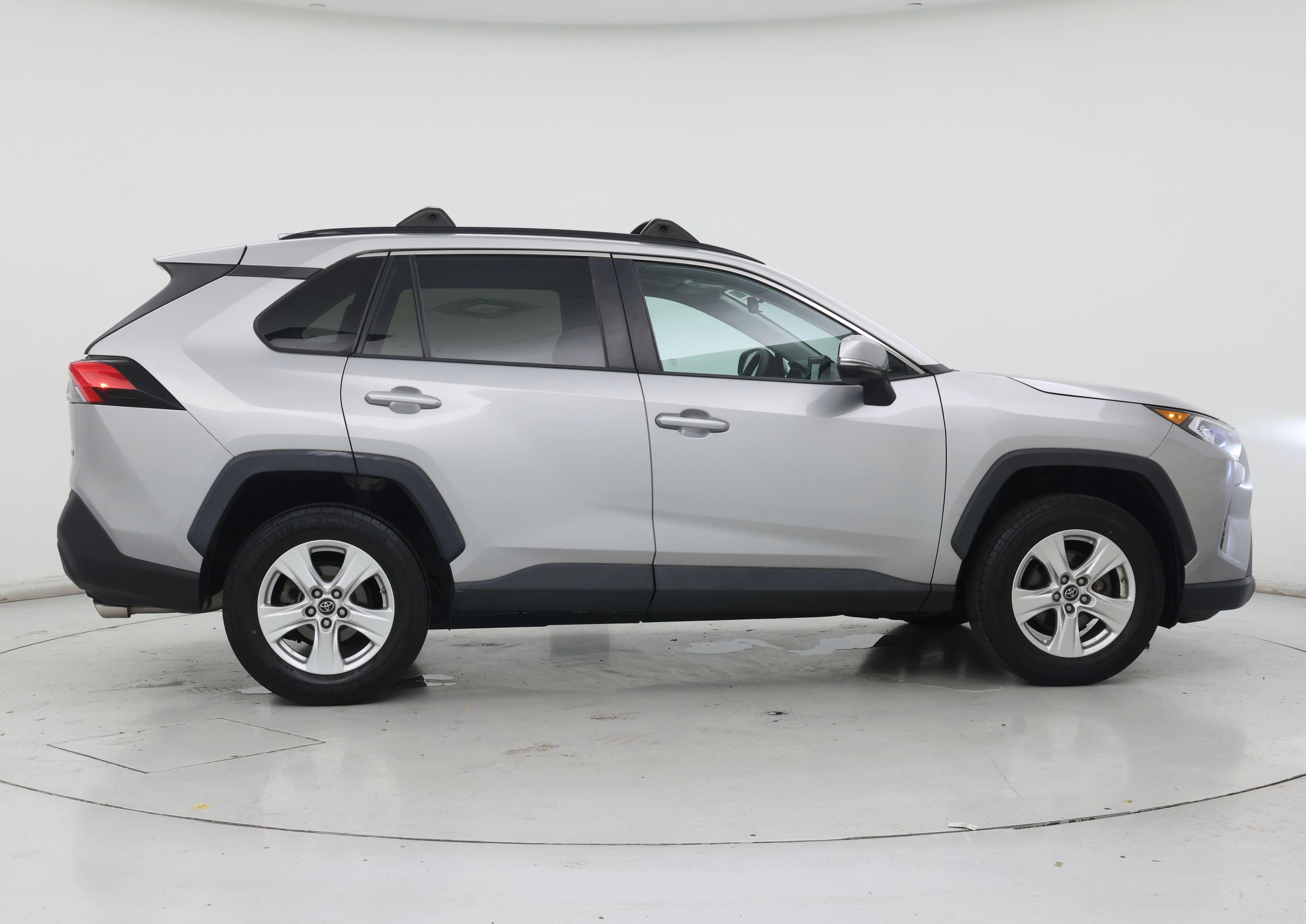 Thumbnail: 2019 Toyota RAV4 - 7