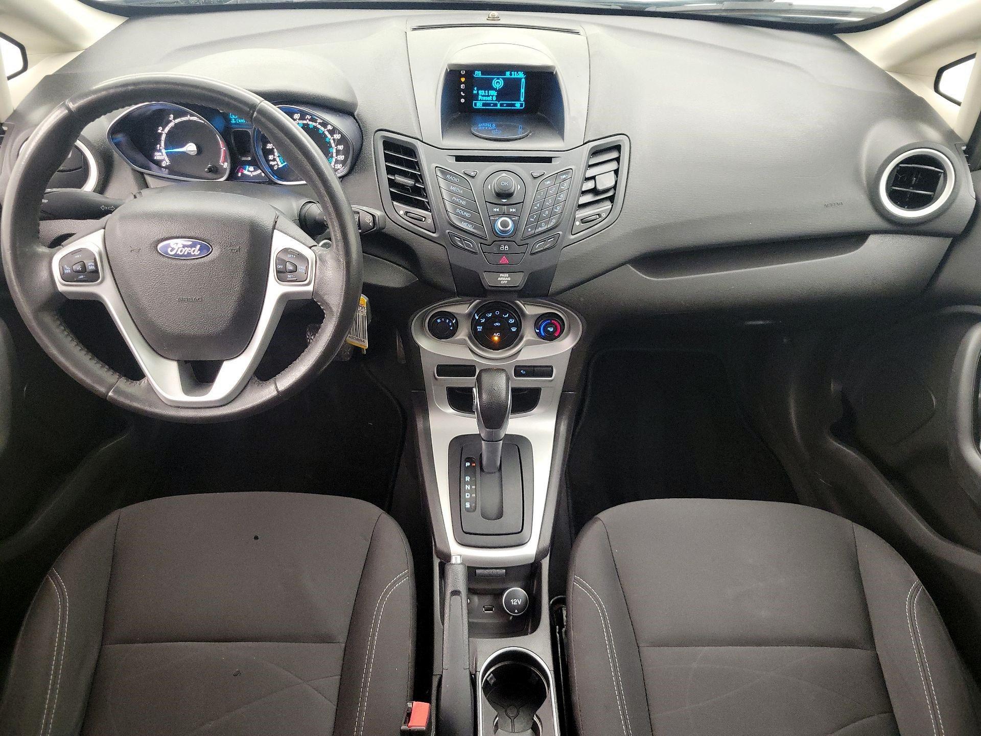 Thumbnail: 2015 Ford Fiesta - 9