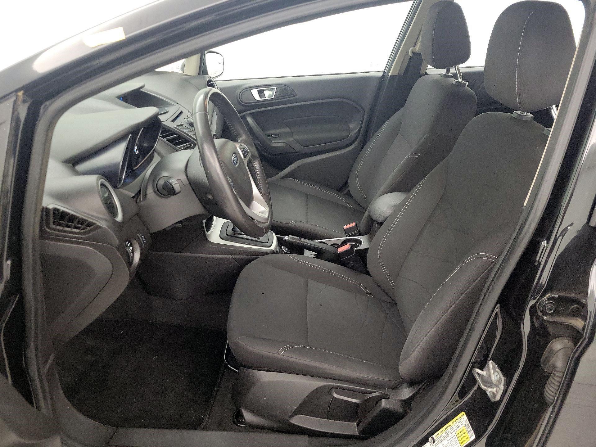 Thumbnail: 2015 Ford Fiesta - 11