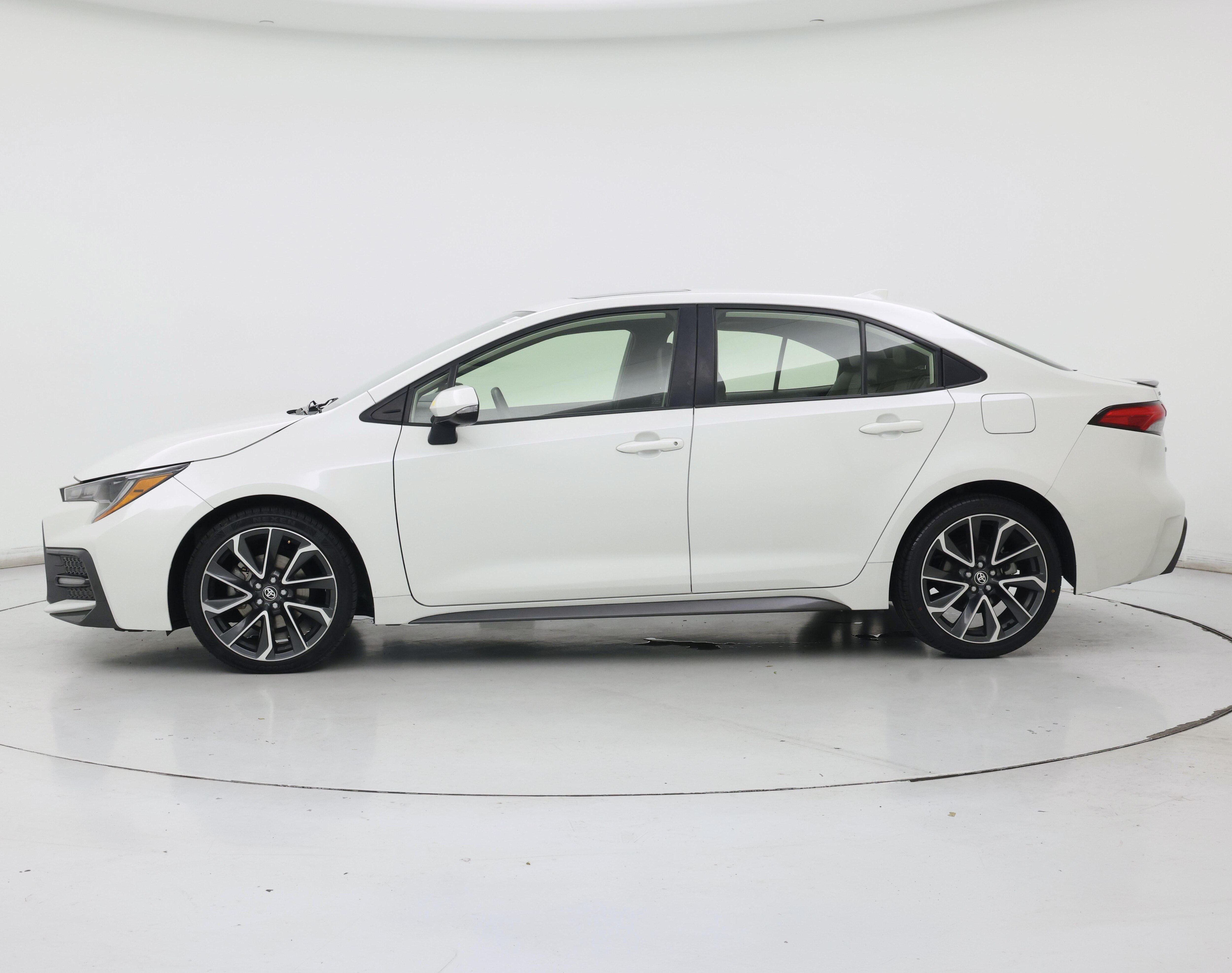 Thumbnail: 2021 Toyota Corolla - 3