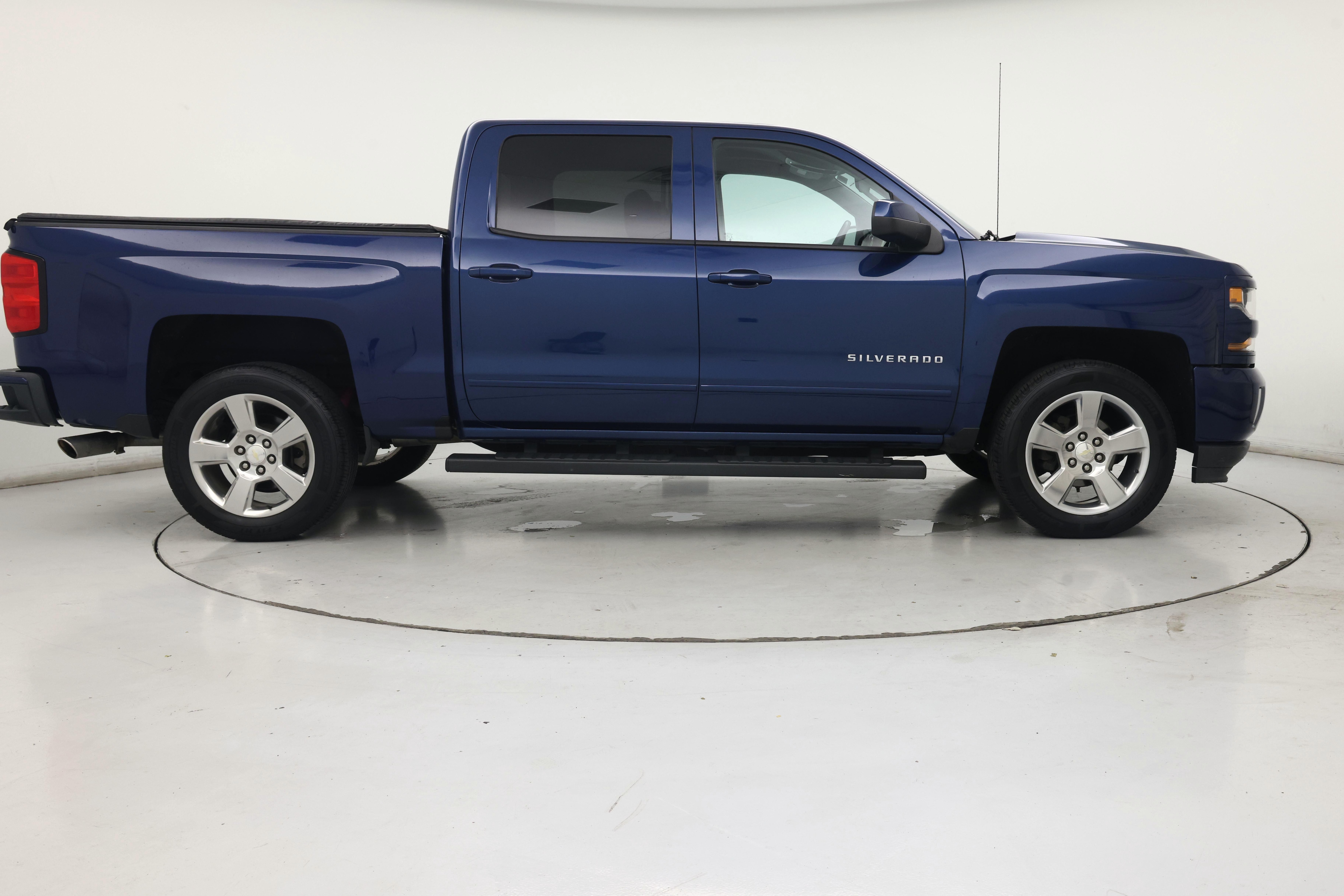 Thumbnail: 2018 Chevrolet Silverado 1500 - 7