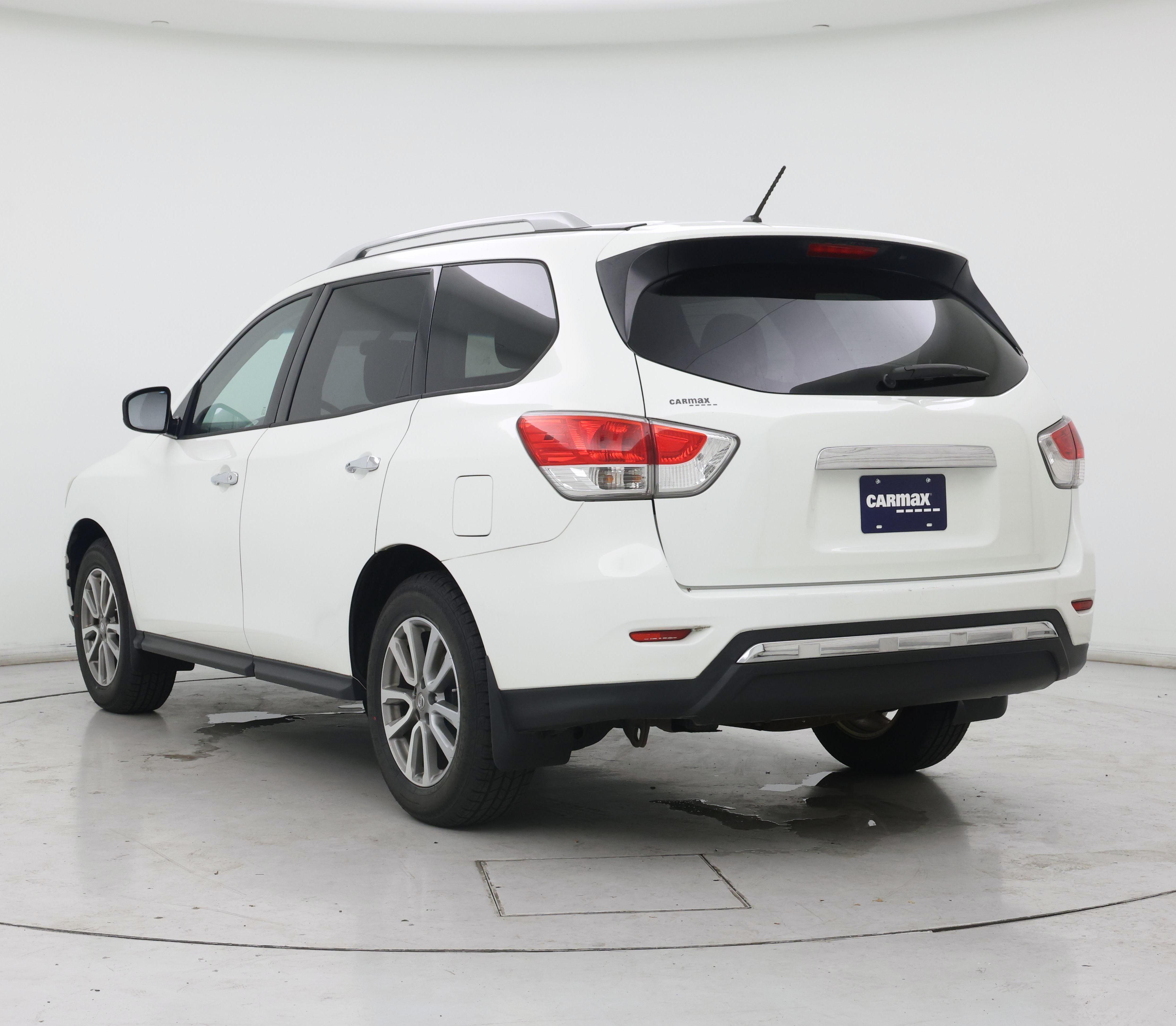 Thumbnail: 2015 Nissan Pathfinder - 2