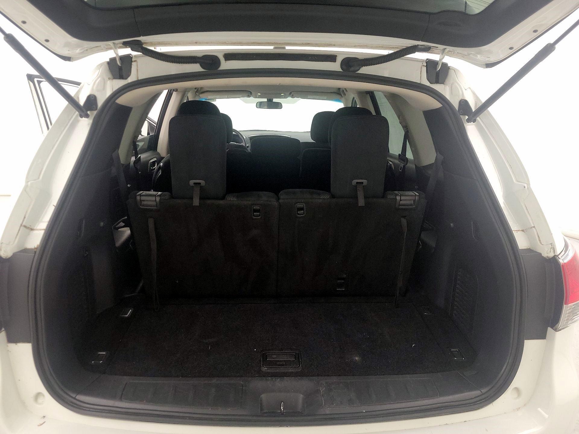 Thumbnail: 2015 Nissan Pathfinder - 20