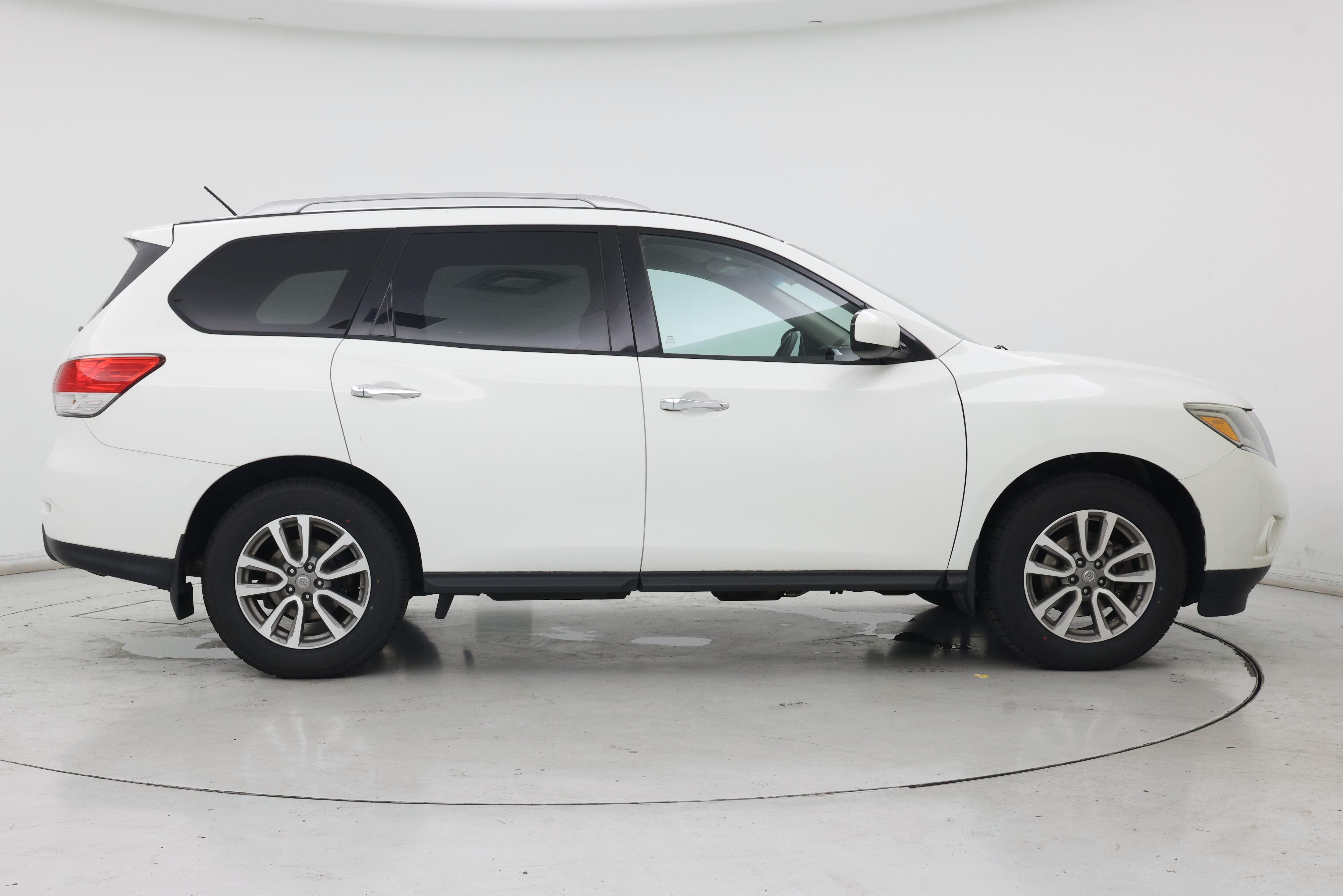 Thumbnail: 2015 Nissan Pathfinder - 7