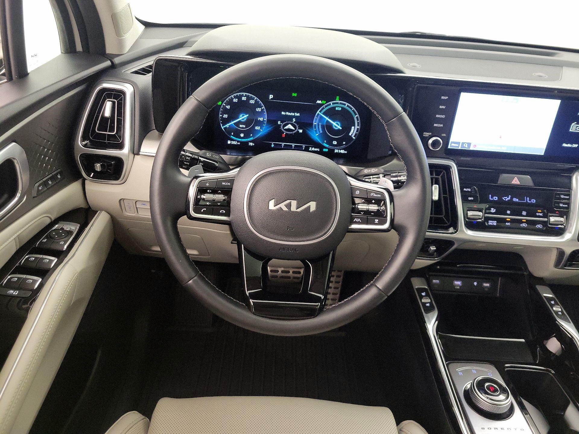 Thumbnail: 2023 Kia Sorento - 10