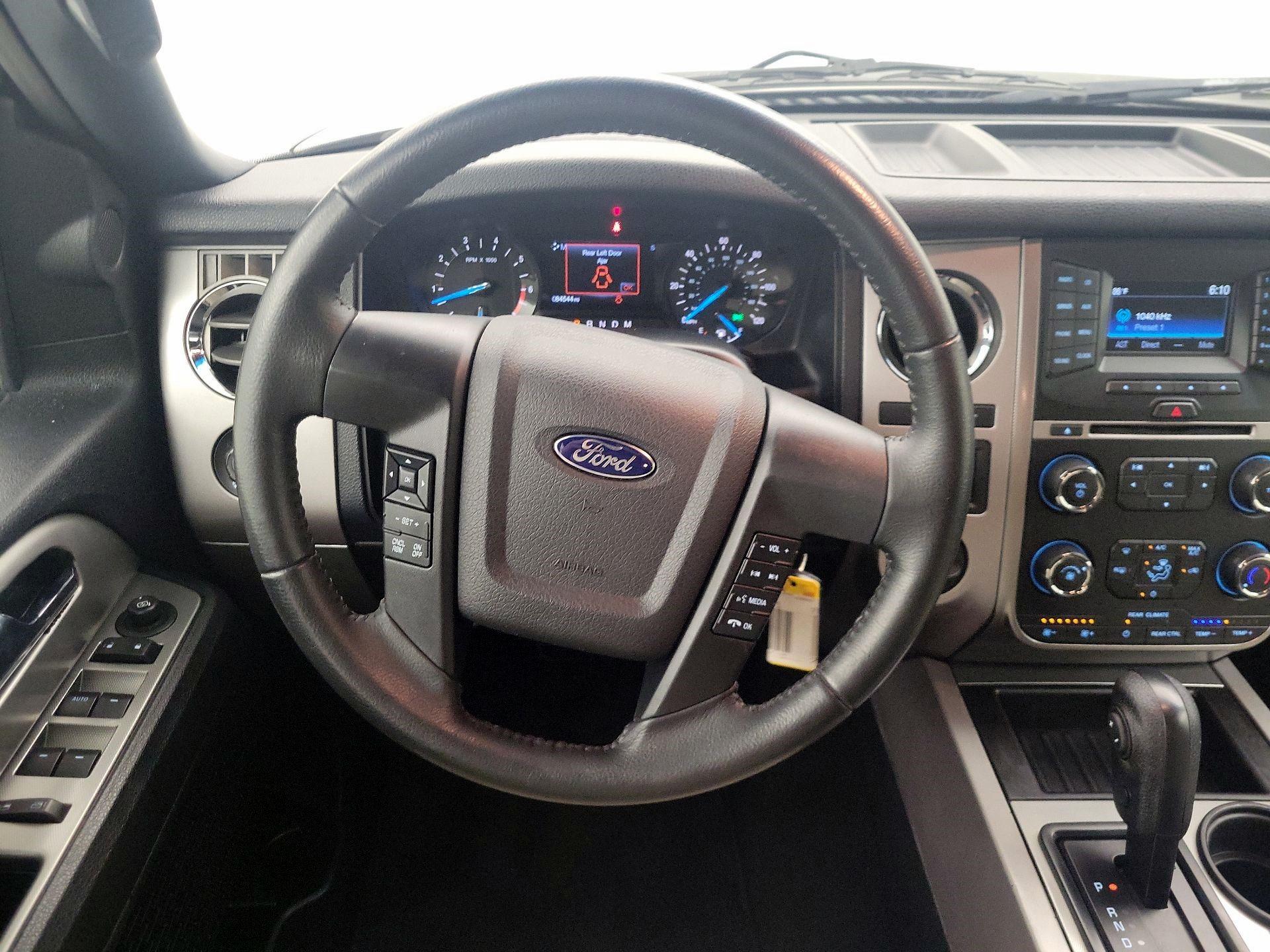 Thumbnail: 2017 Ford Expedition - 10