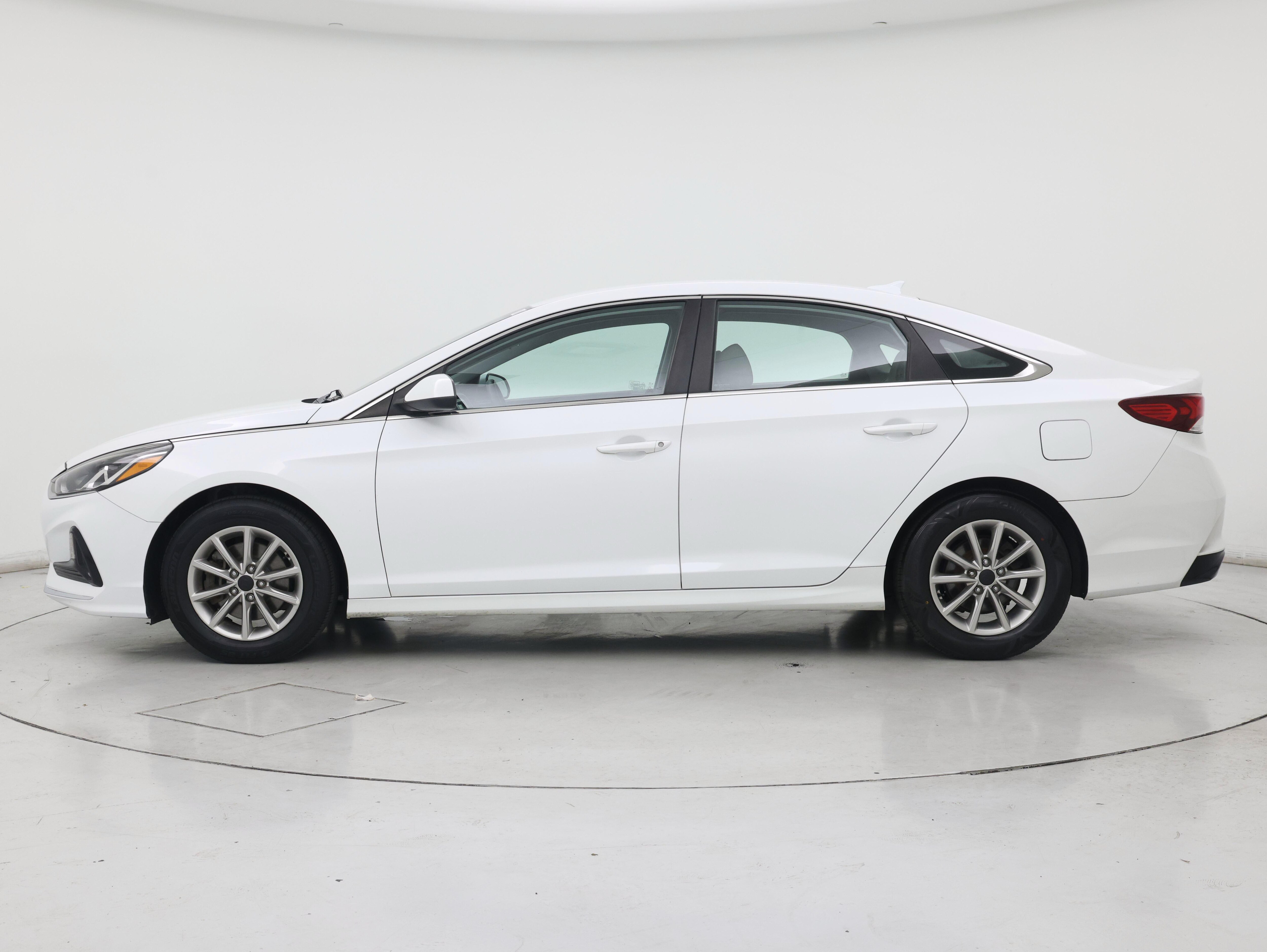 Thumbnail: 2018 Hyundai Sonata - 3