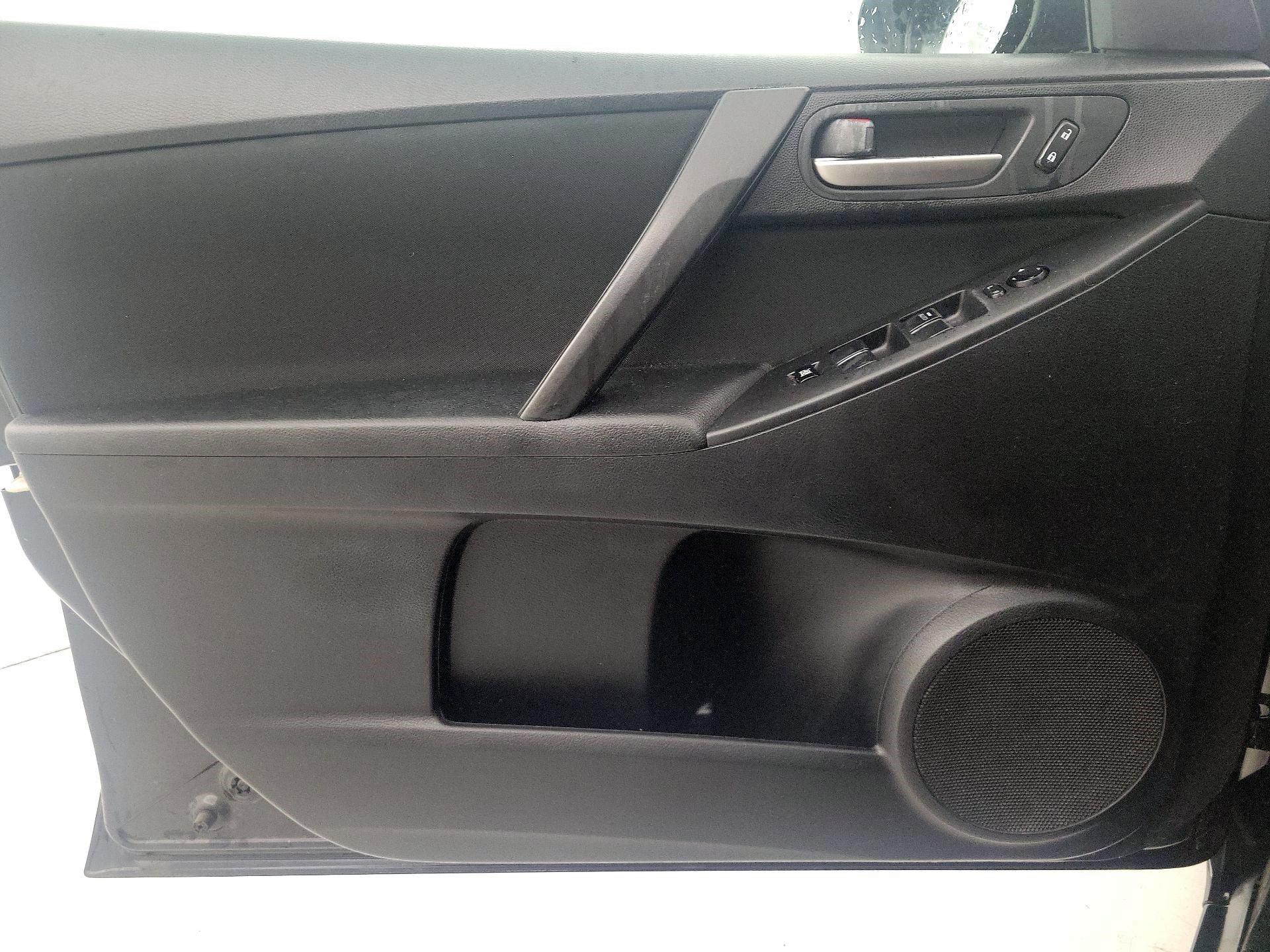 Thumbnail: 2013 Mazda Mazda3 - 12