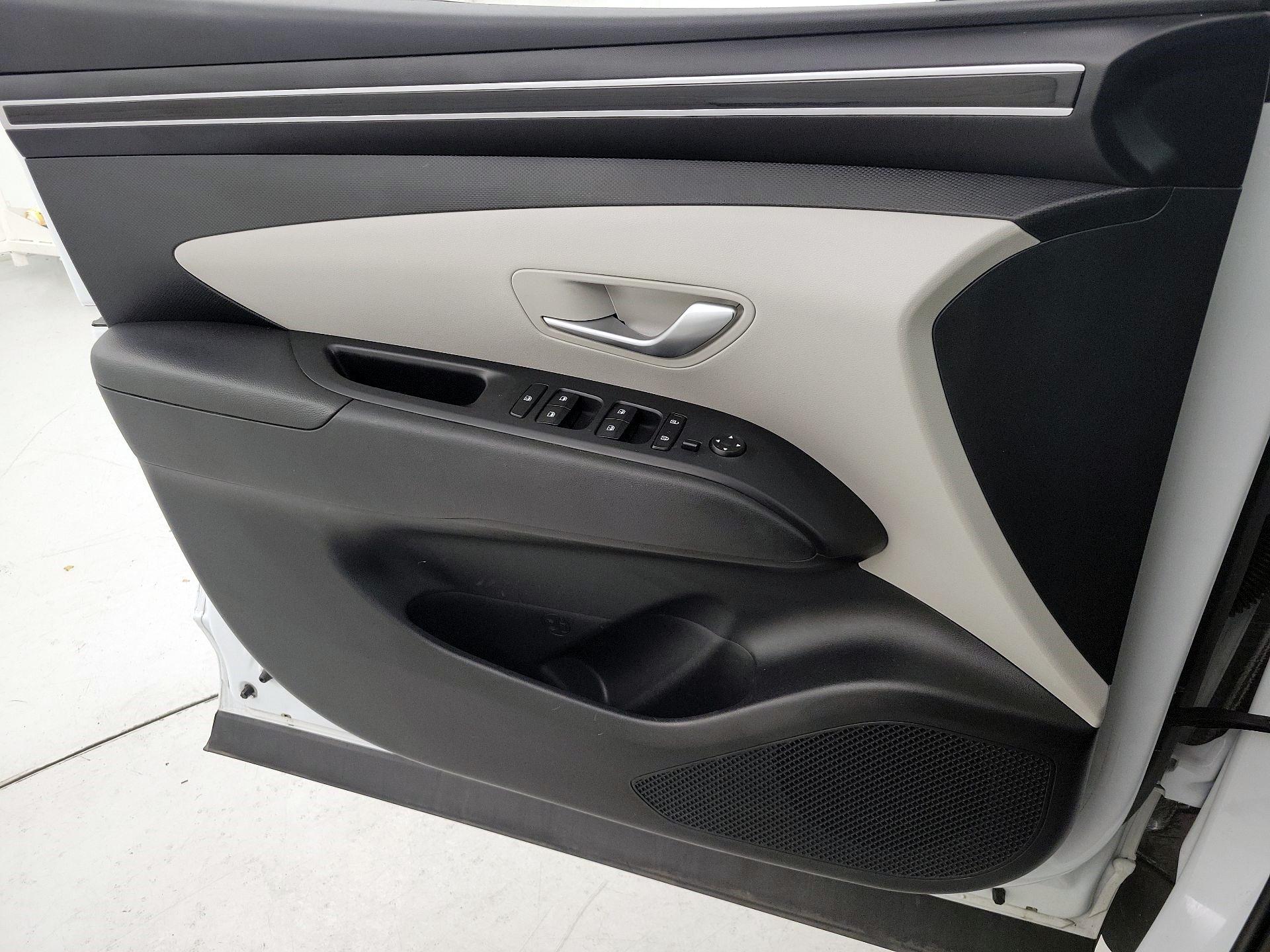 Thumbnail: 2022 Hyundai Tucson - 12