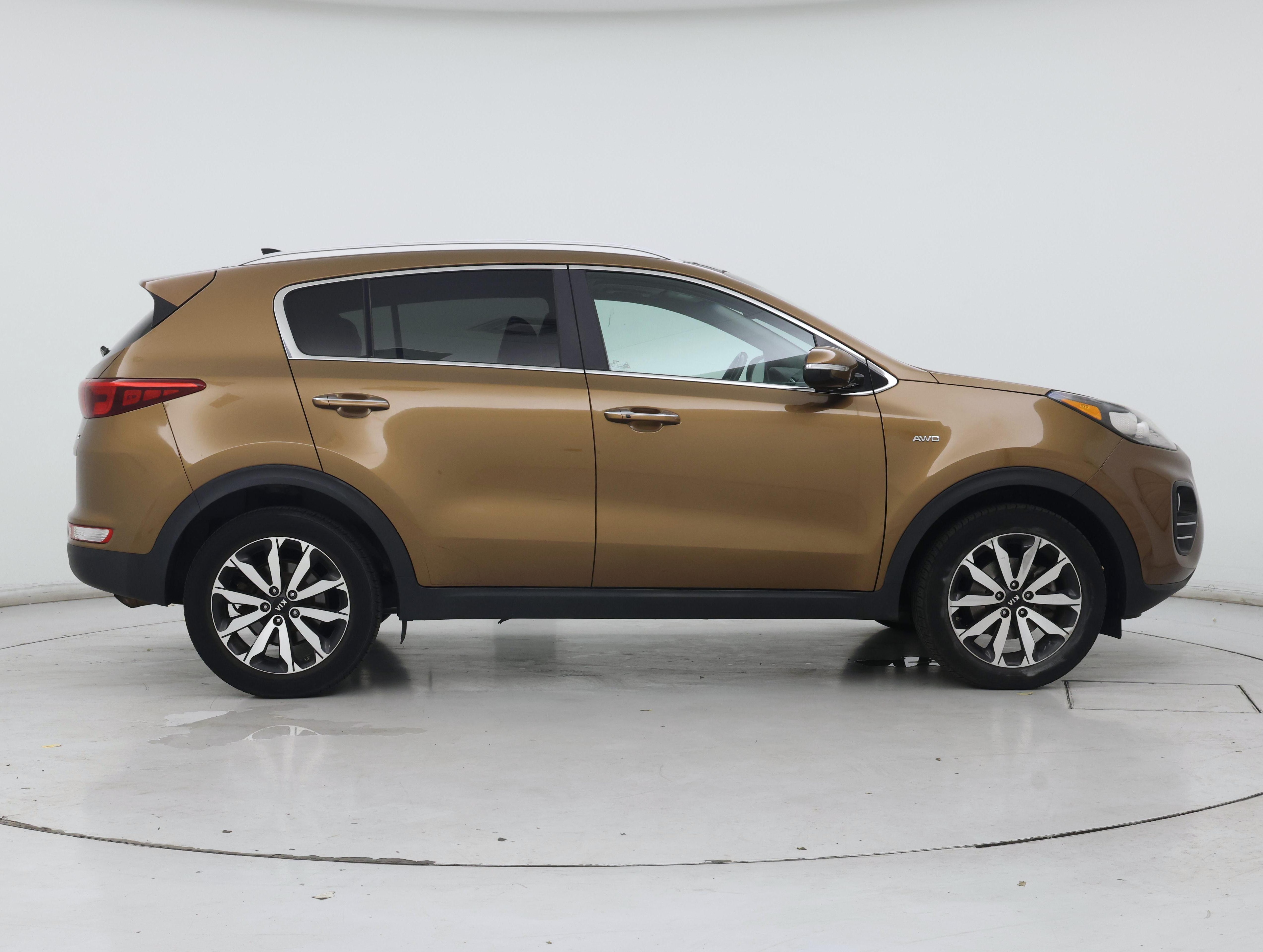 Thumbnail: 2017 Kia Sportage - 7