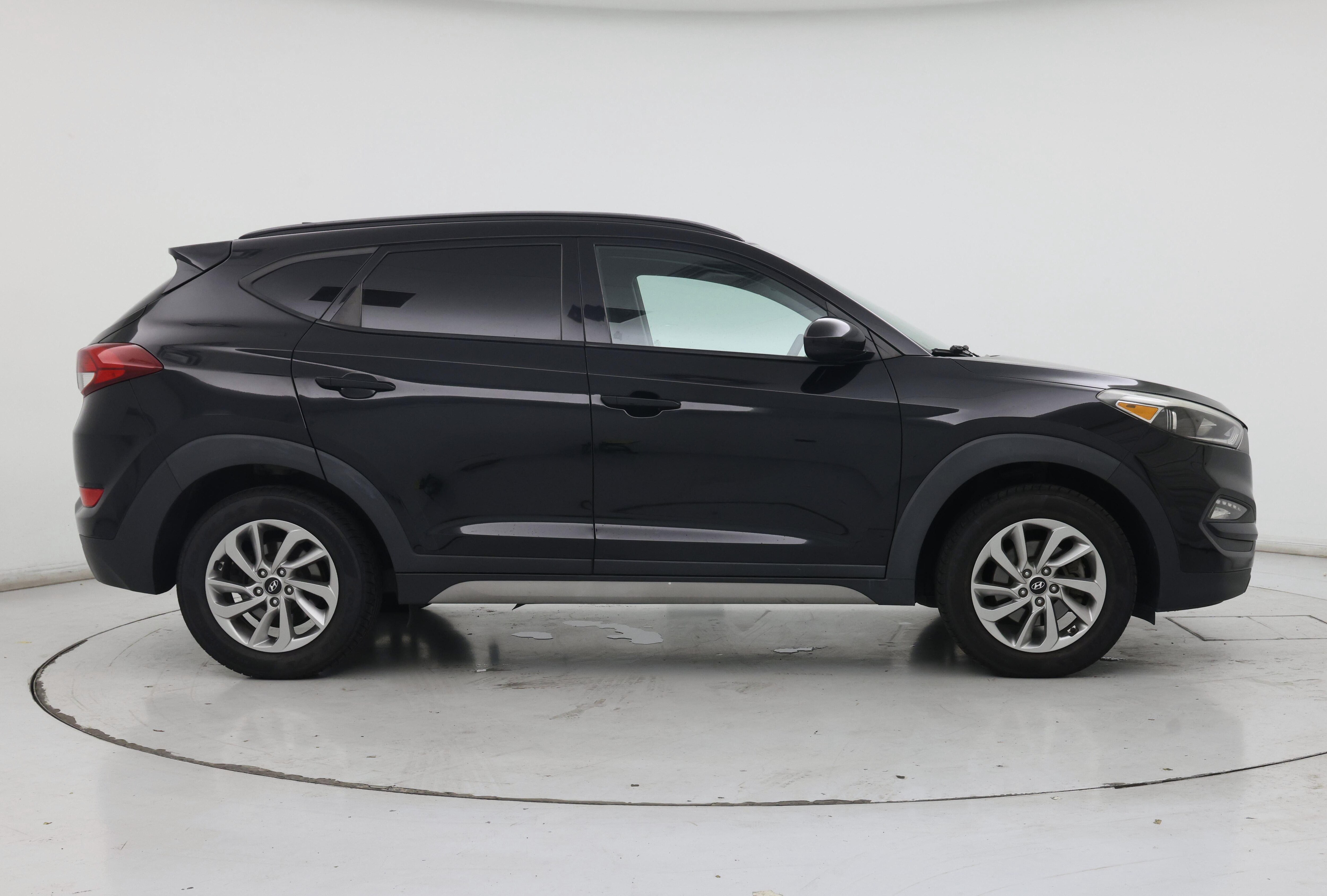 Thumbnail: 2018 Hyundai Tucson - 7