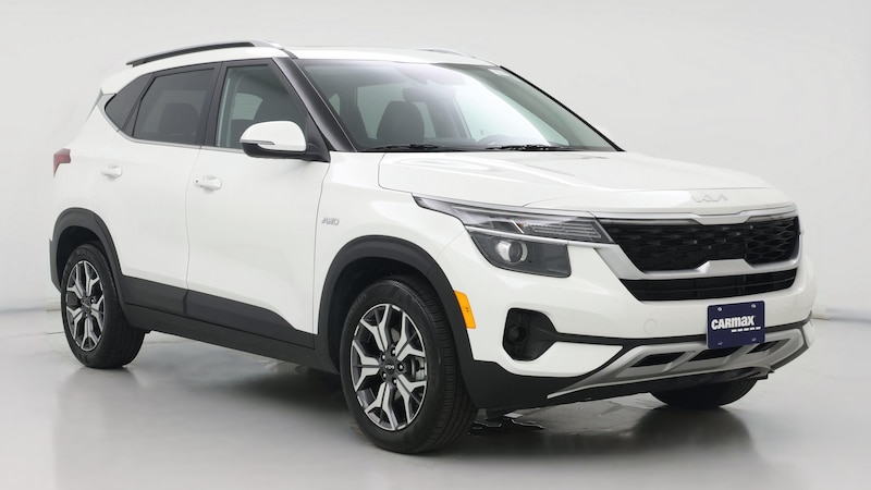 2022 Kia Seltos EX Hero Image
