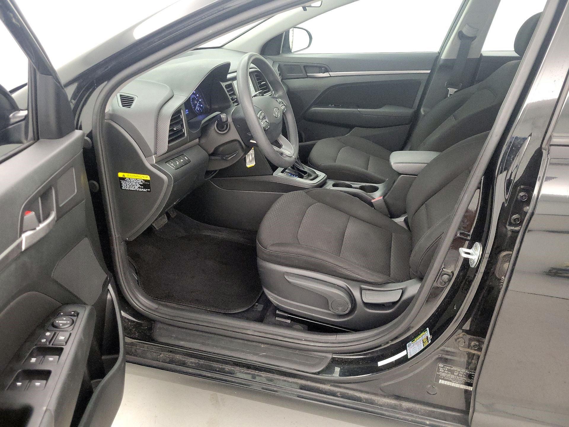 Thumbnail: 2019 Hyundai Elantra - 11