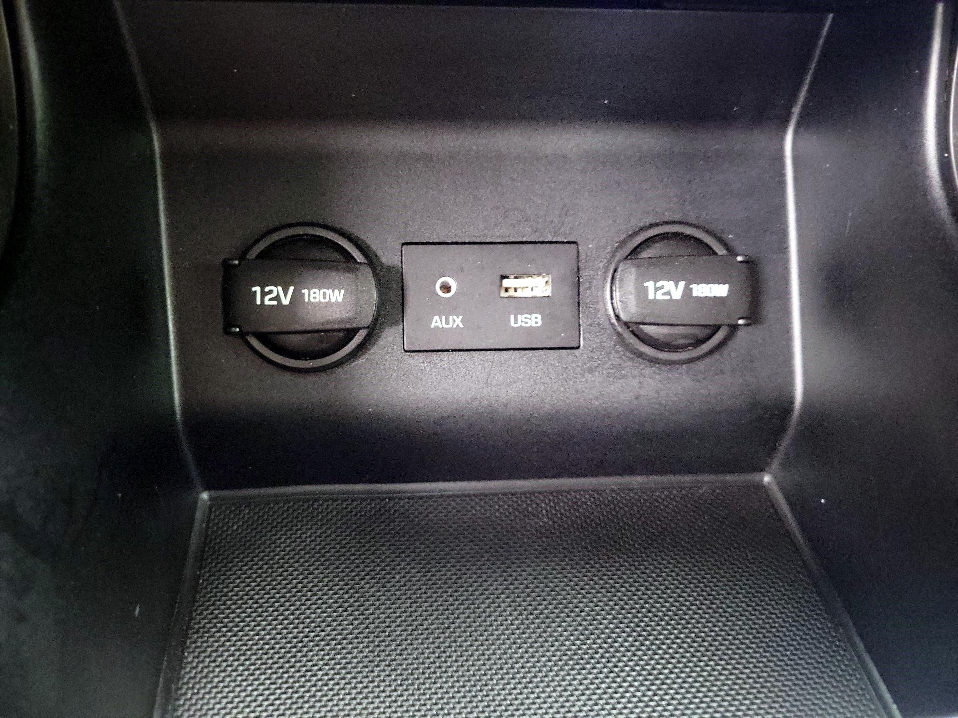 Thumbnail: 2019 Hyundai Elantra - 18