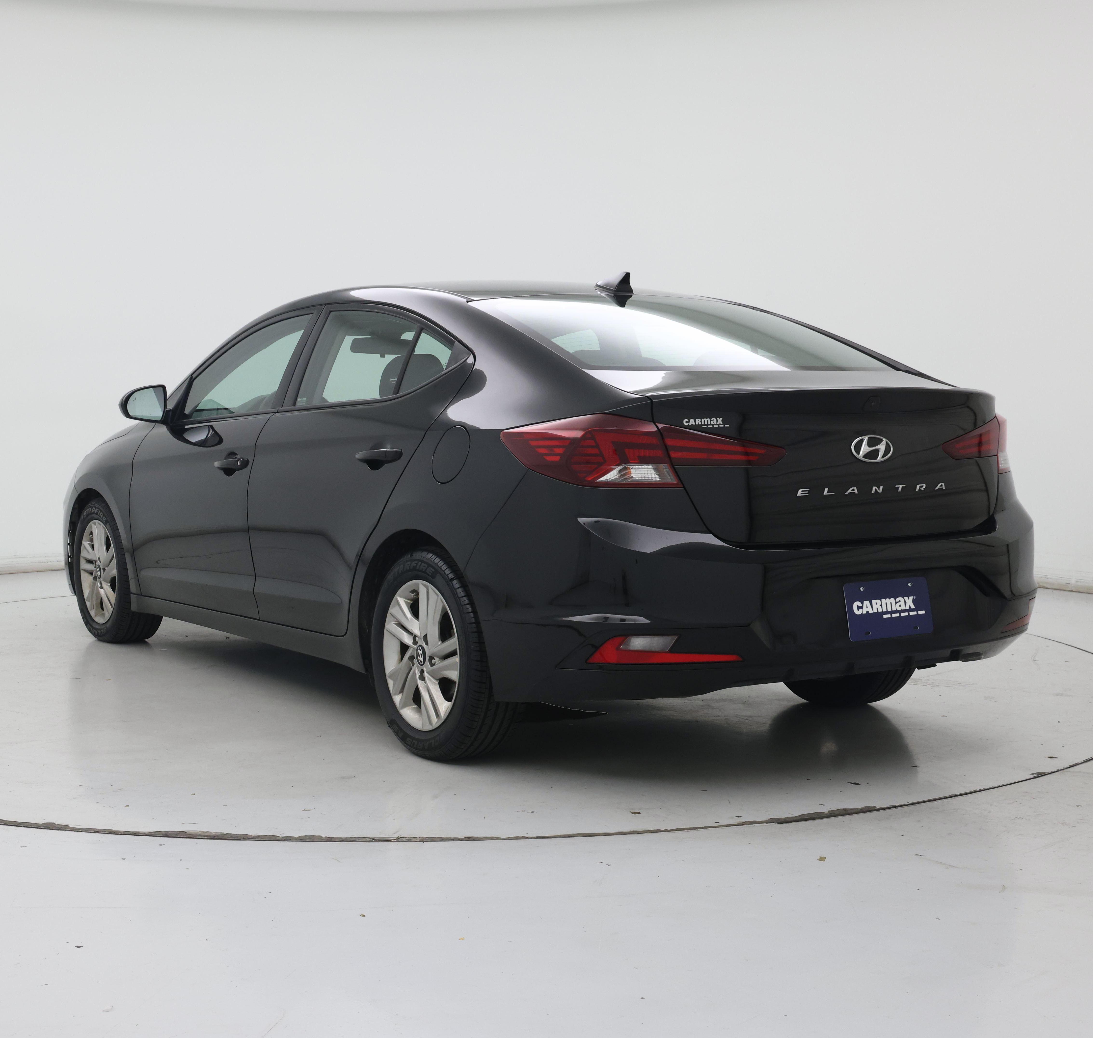 Thumbnail: 2019 Hyundai Elantra - 2