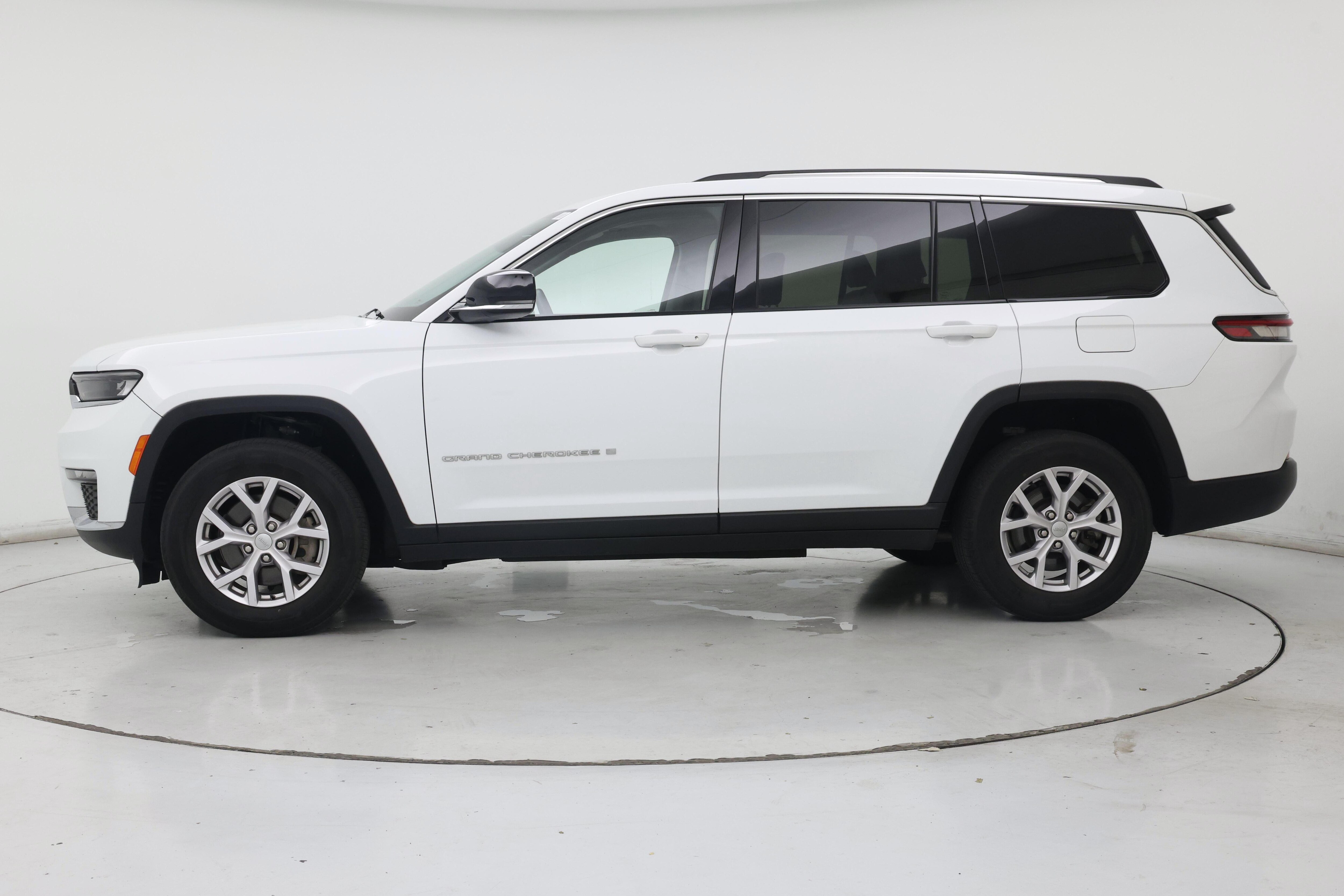 Thumbnail: 2022 Jeep Grand Cherokee L - 3