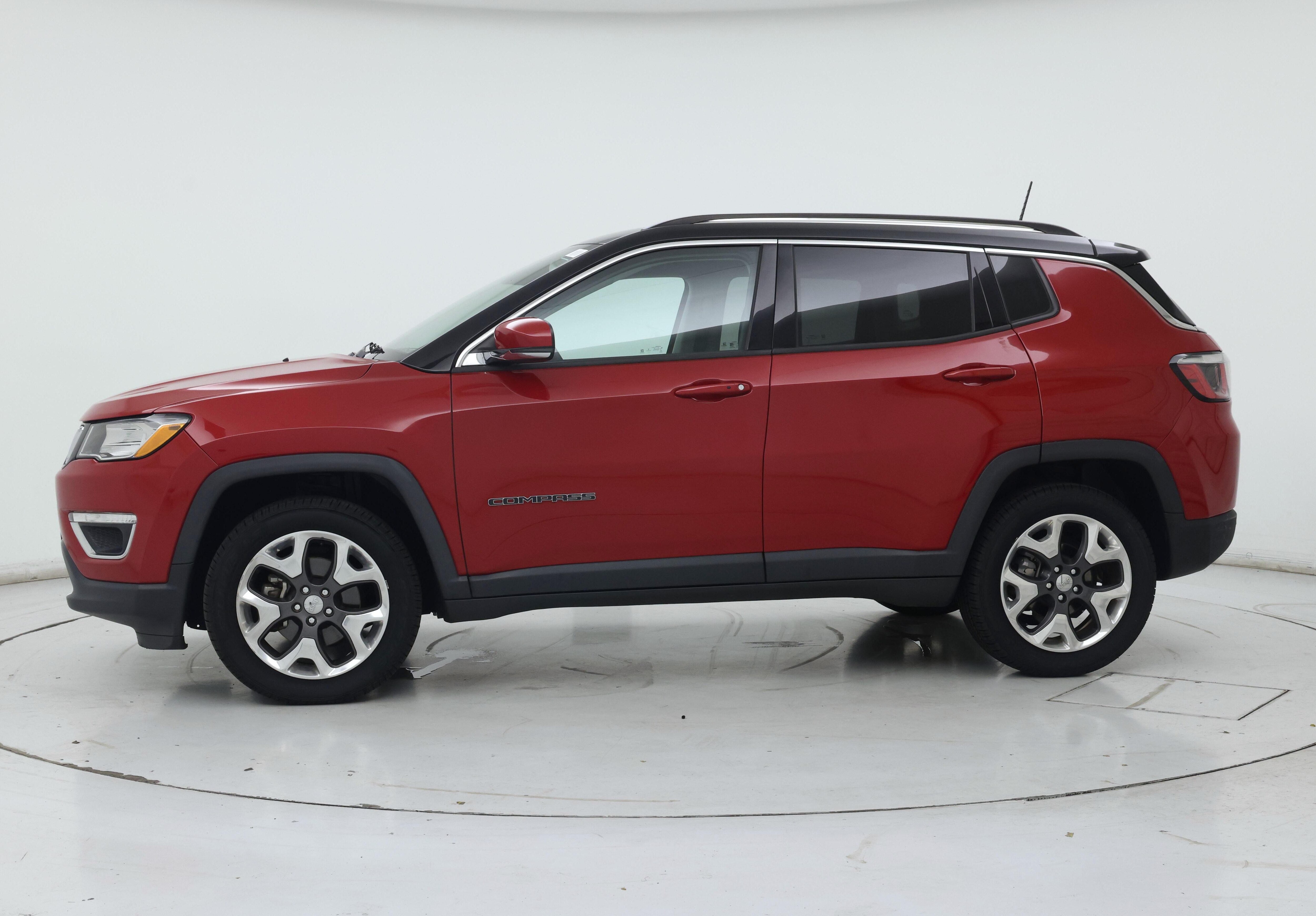 Thumbnail: 2017 Jeep Compass - 3