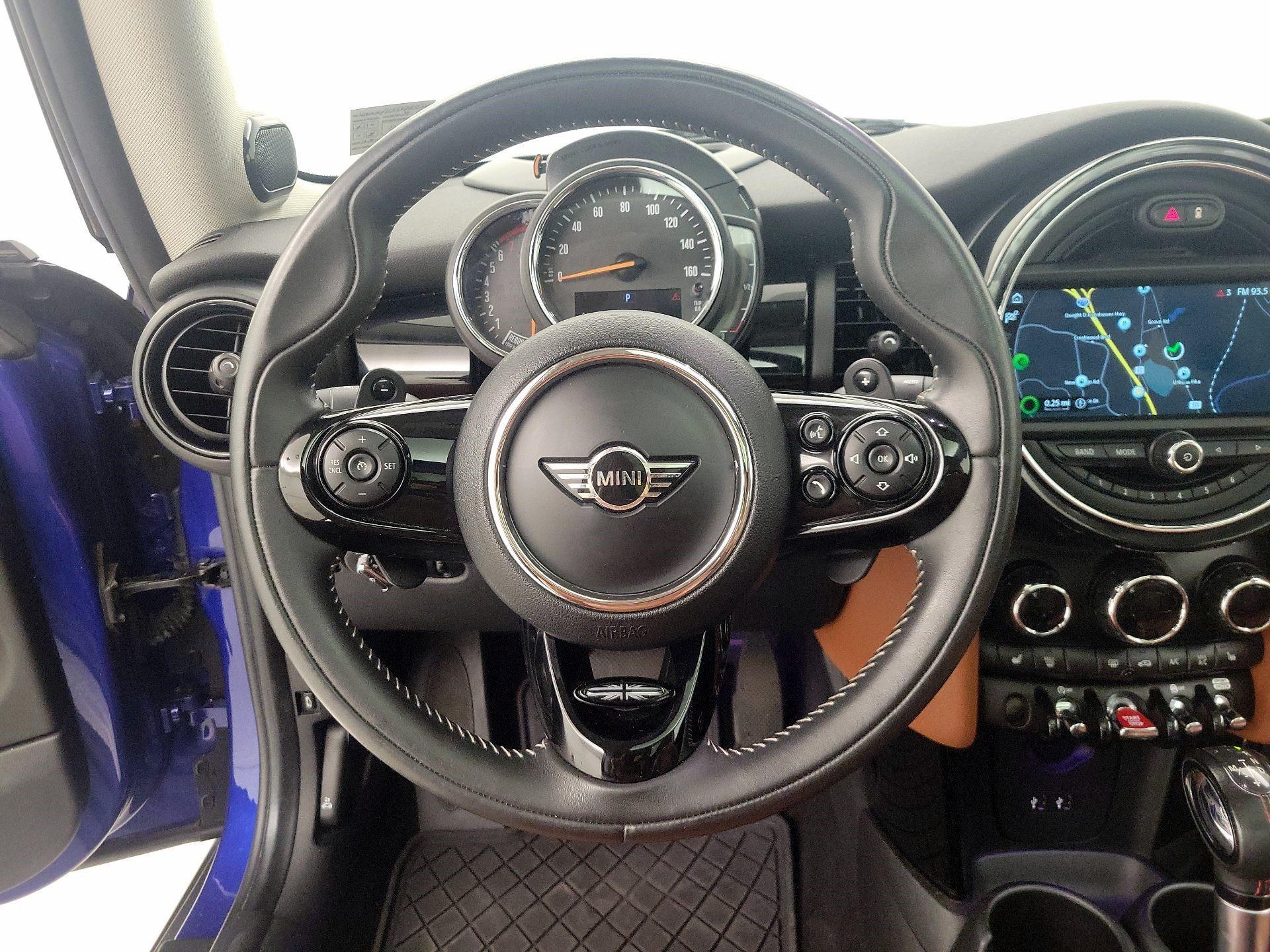 Thumbnail: 2019 MINI Cooper Hardtop - 10