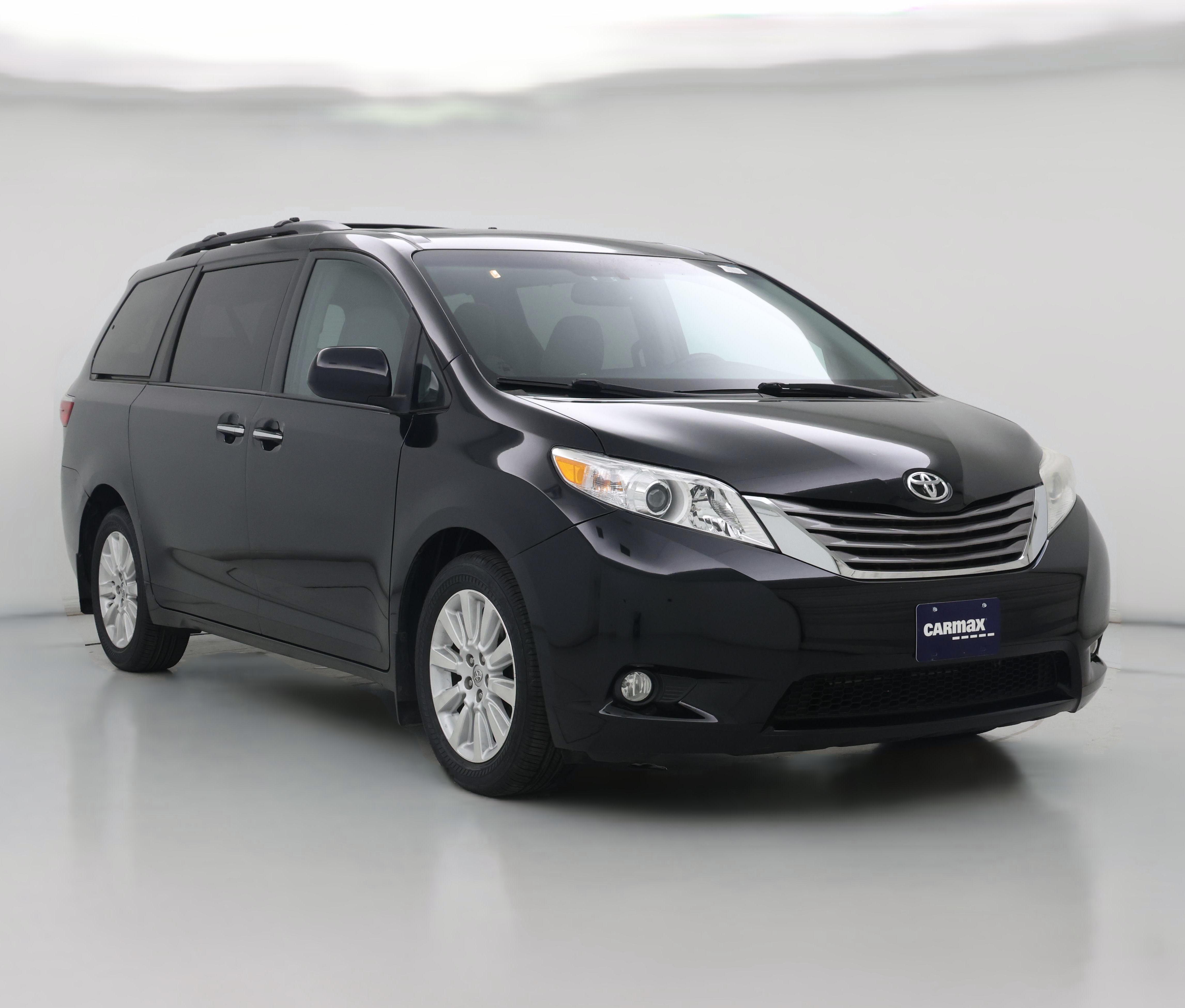 Thumbnail: 2015 Toyota Sienna - 1