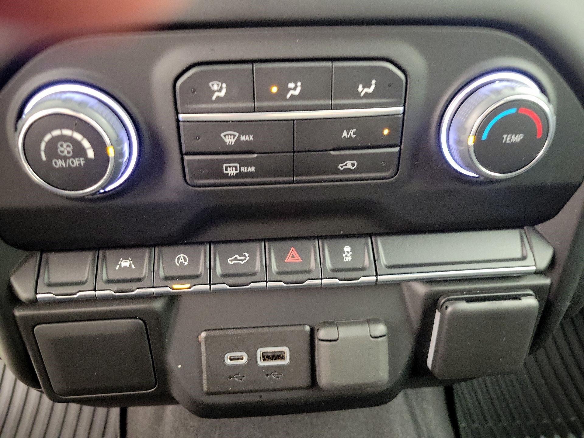 Thumbnail: 2022 Chevrolet Silverado 1500 - 16