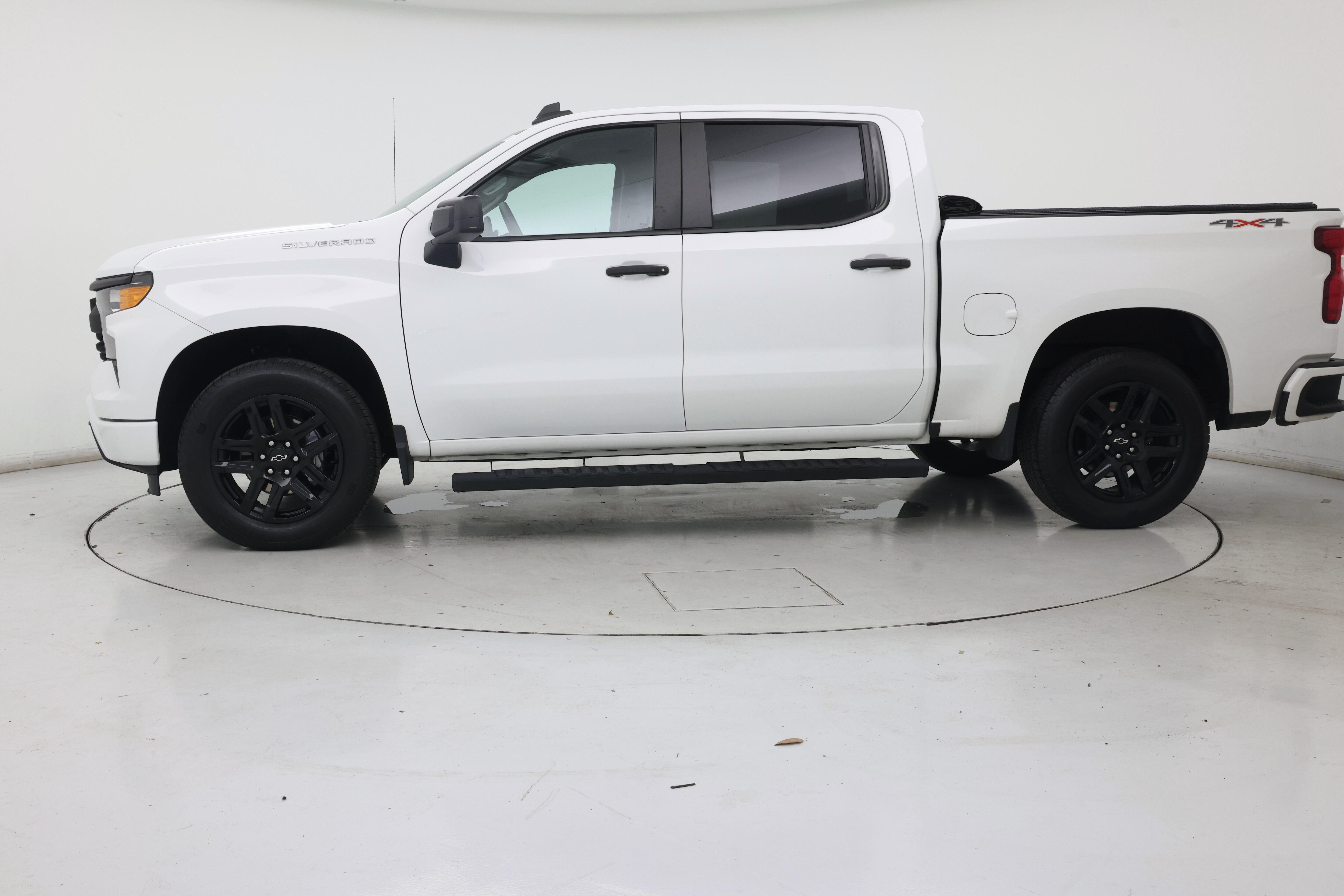 Thumbnail: 2022 Chevrolet Silverado 1500 - 3