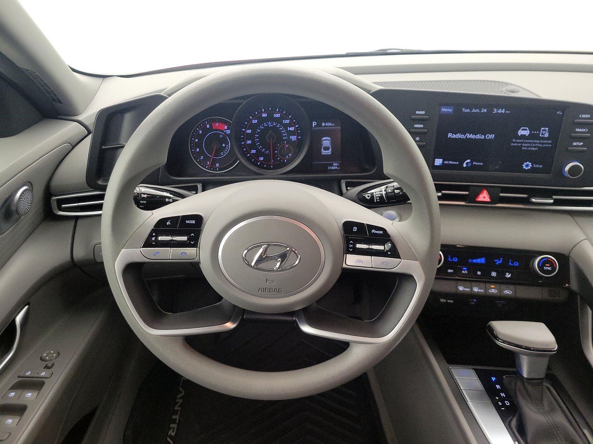 Thumbnail: 2023 Hyundai Elantra - 10