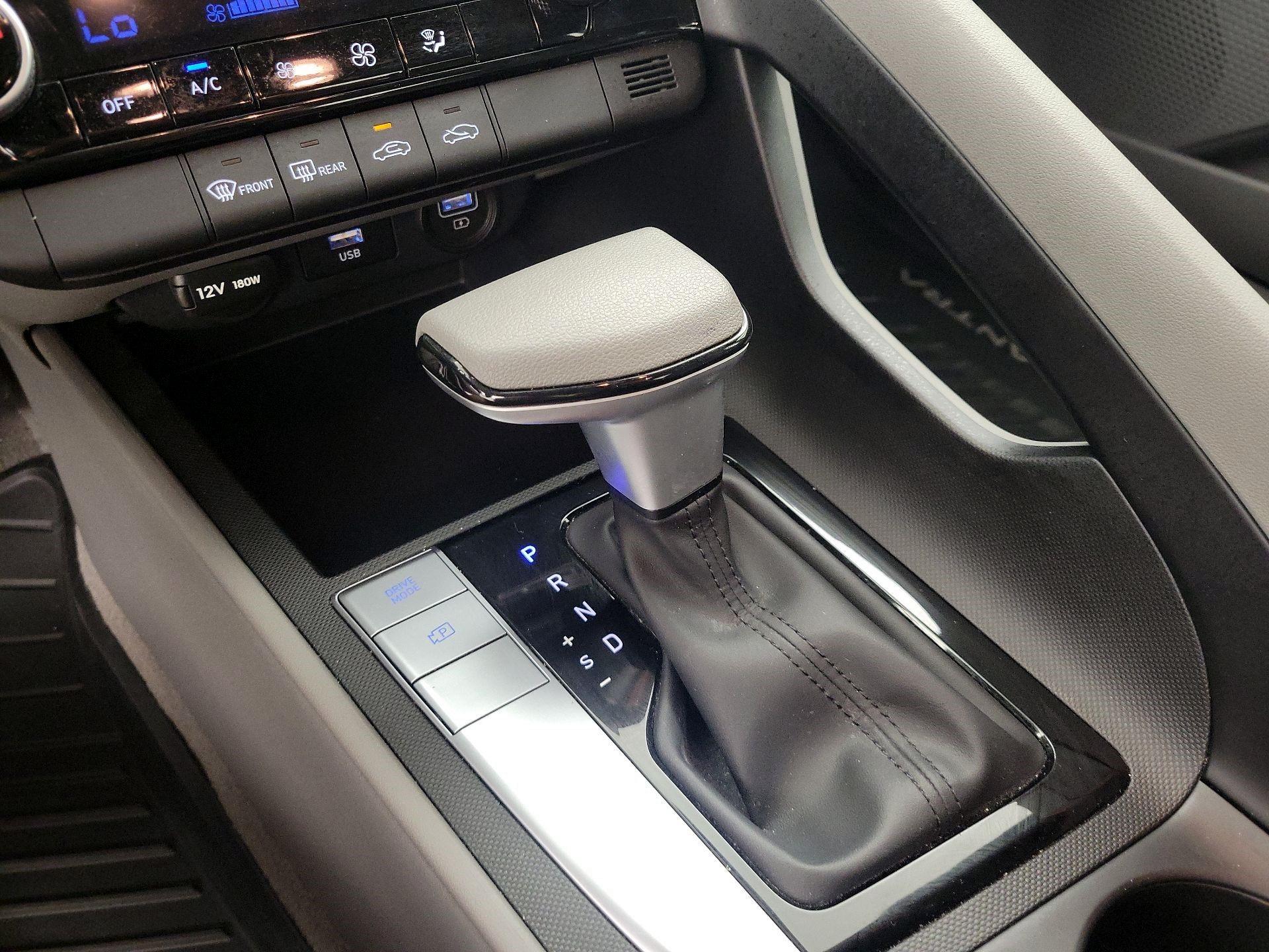 Thumbnail: 2023 Hyundai Elantra - 17
