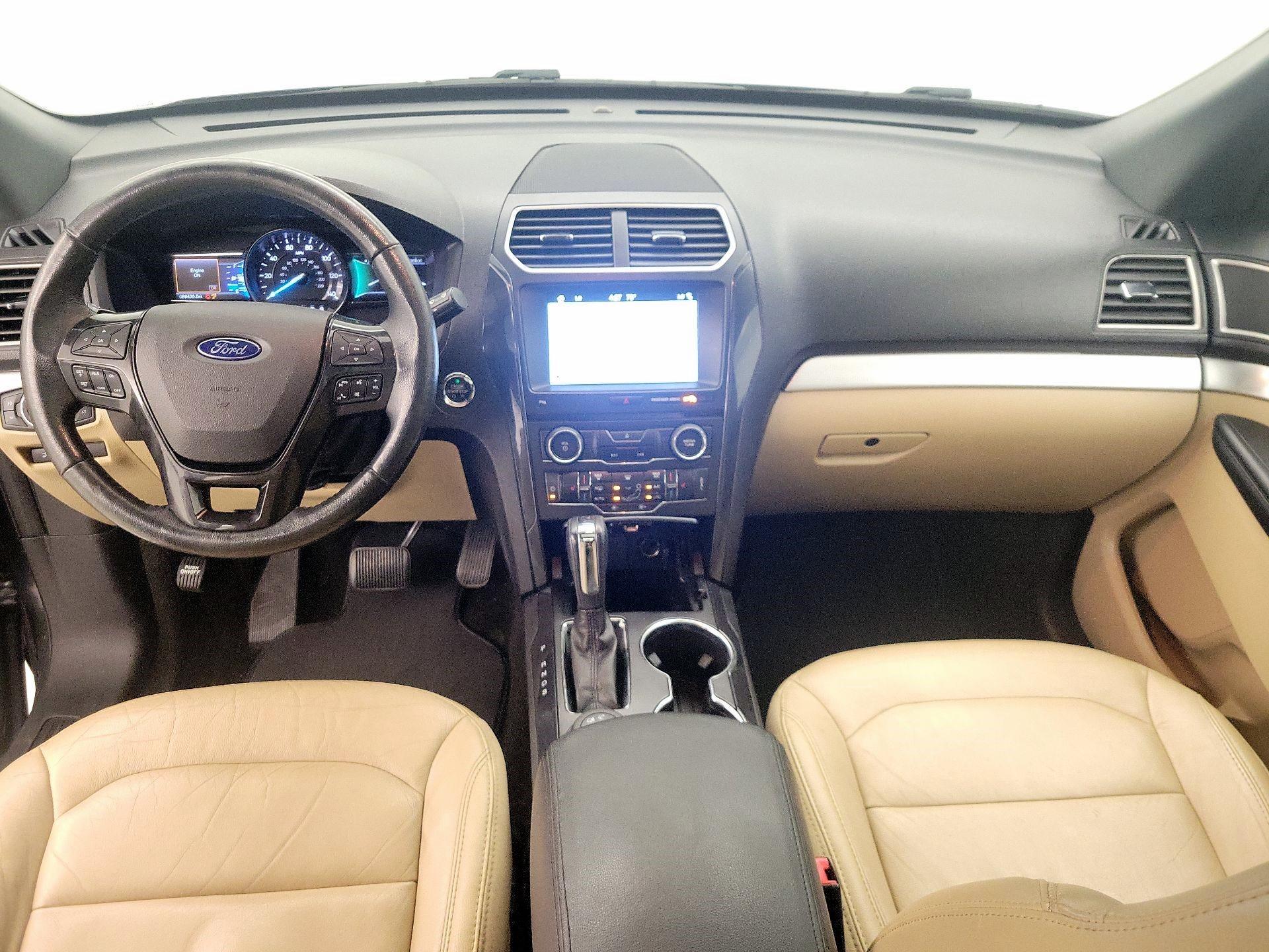 Thumbnail: 2017 Ford Explorer - 9