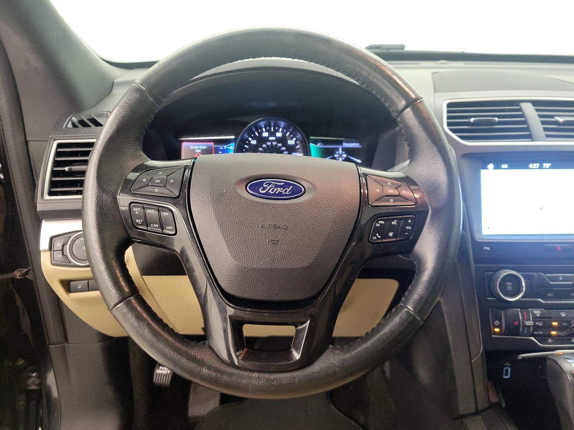 Thumbnail: 2017 Ford Explorer - 10