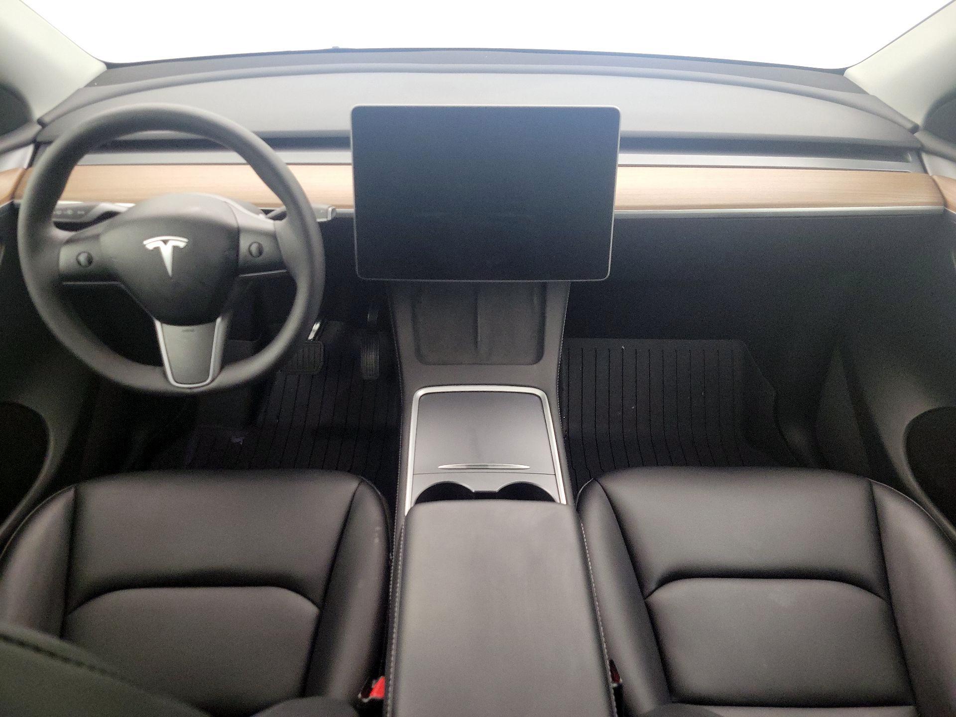 Thumbnail: 2024 Tesla Model Y - 9