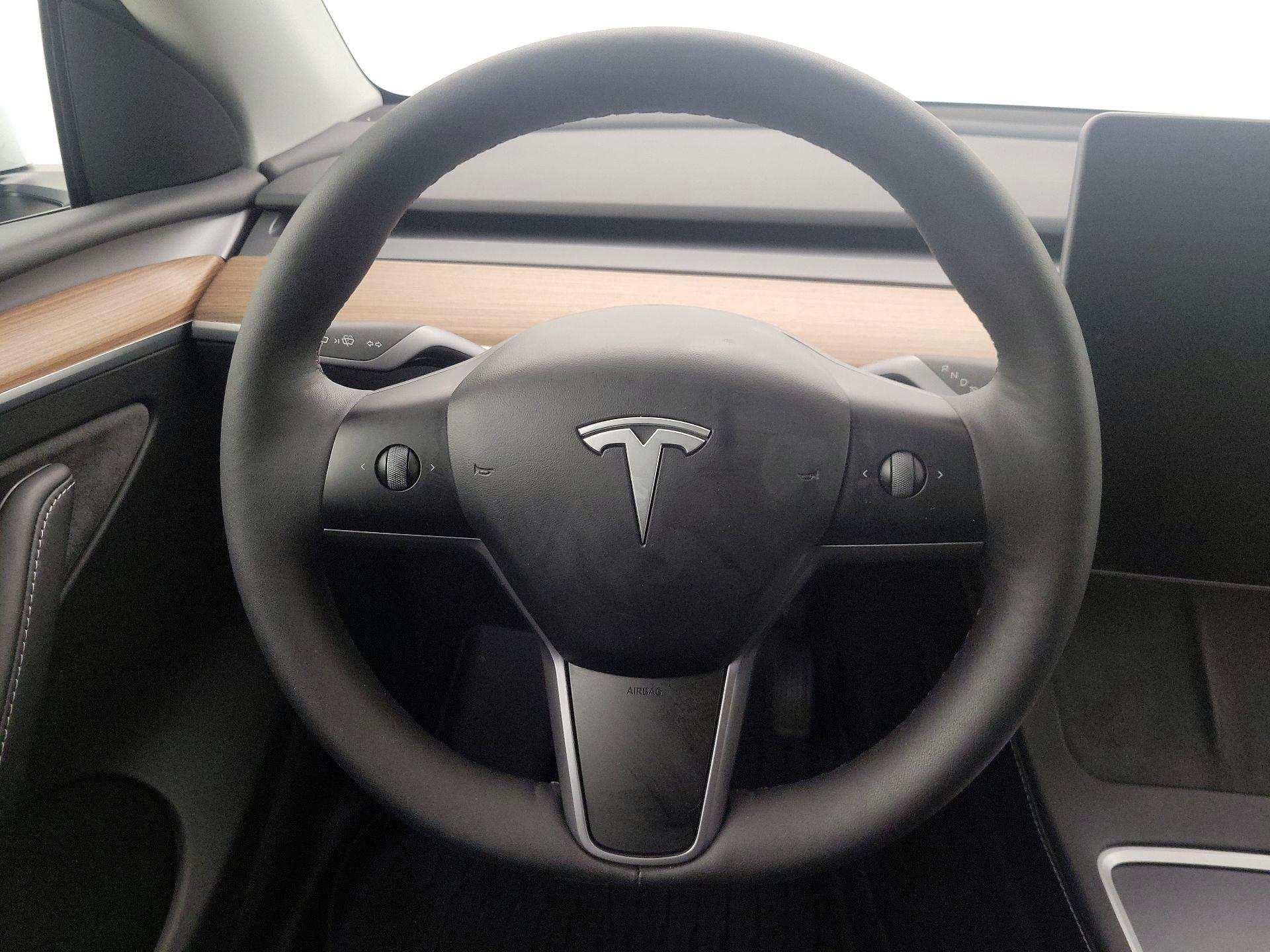 Thumbnail: 2024 Tesla Model Y - 10
