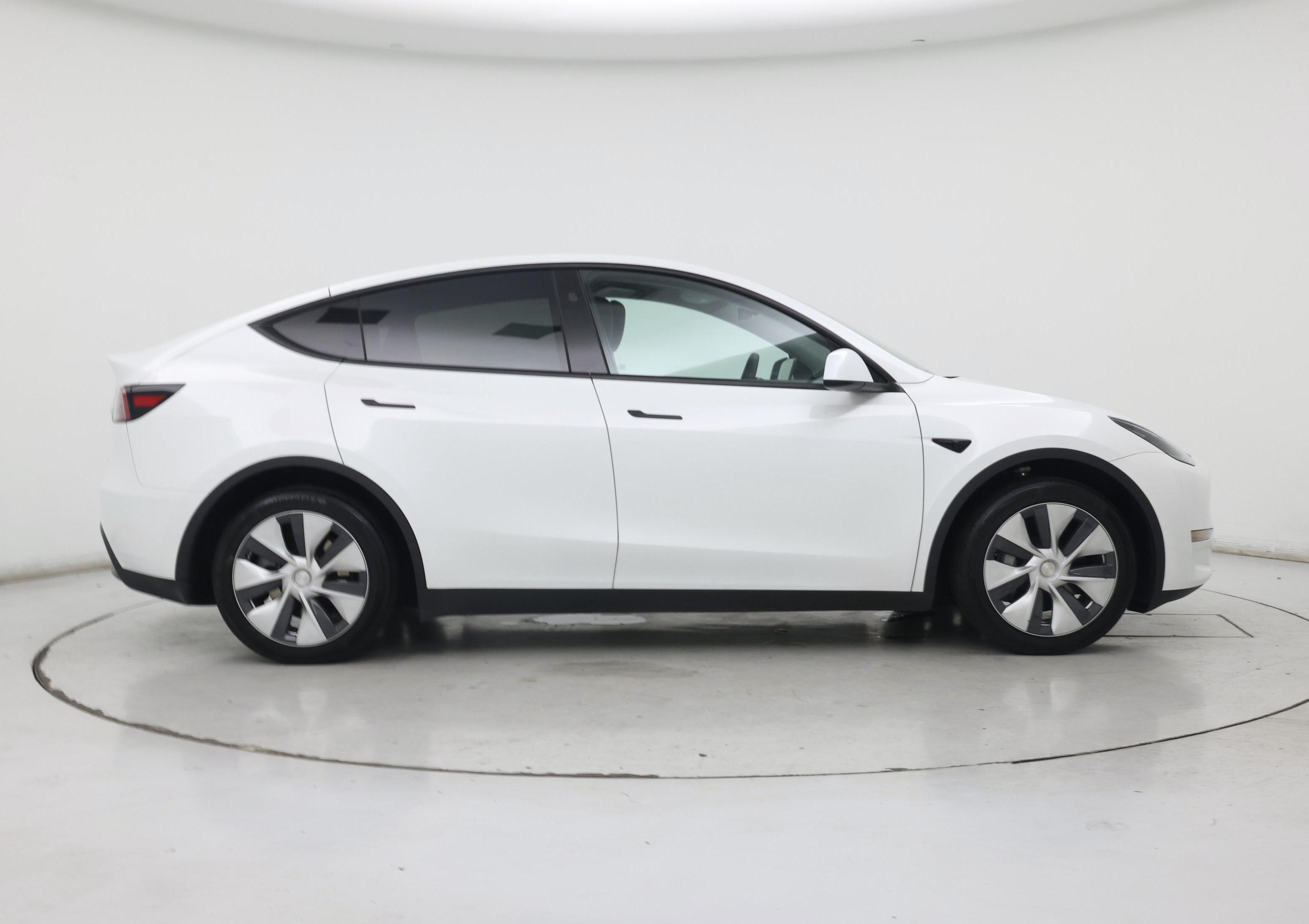 Thumbnail: 2024 Tesla Model Y - 7
