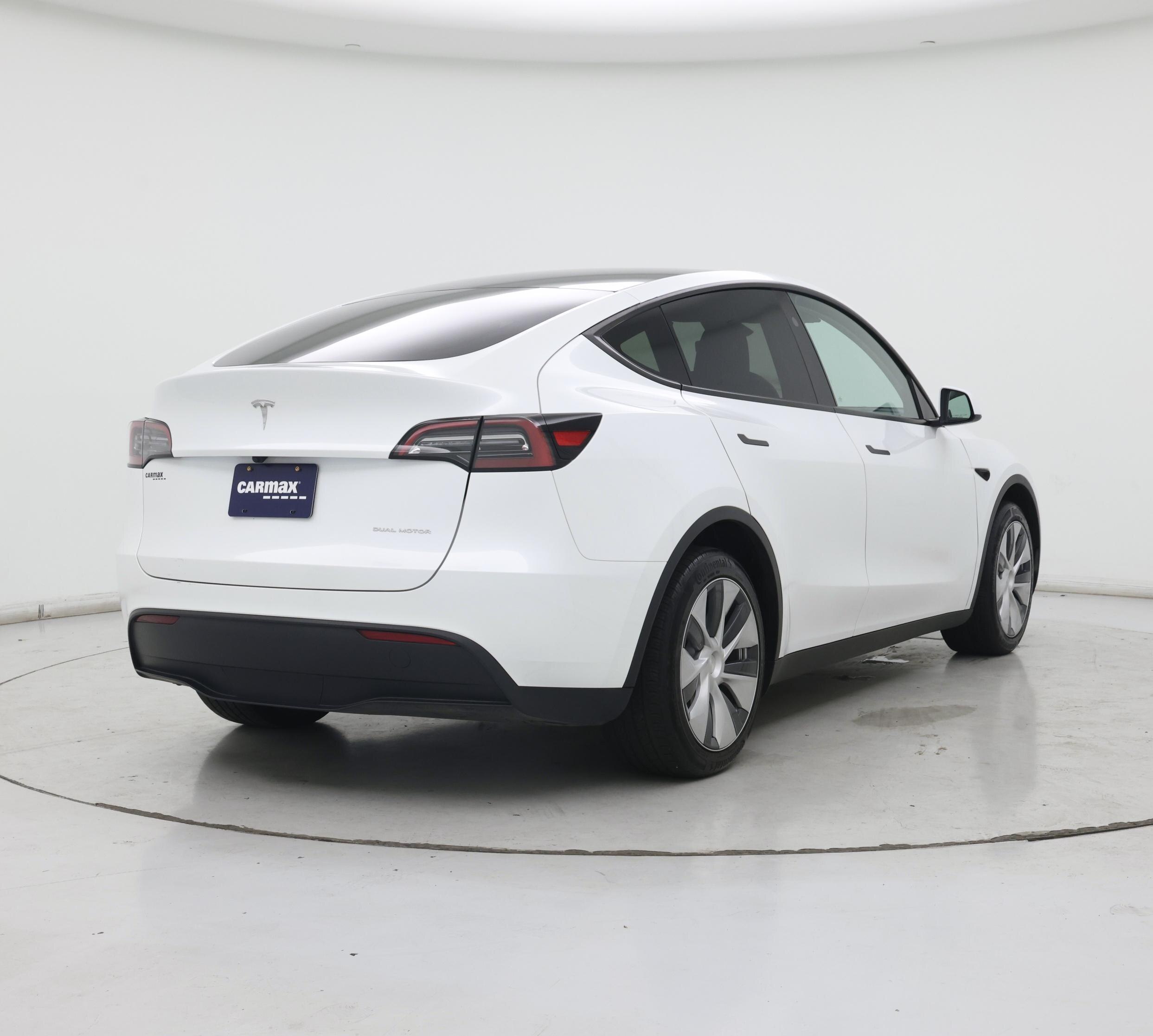 Thumbnail: 2024 Tesla Model Y - 8