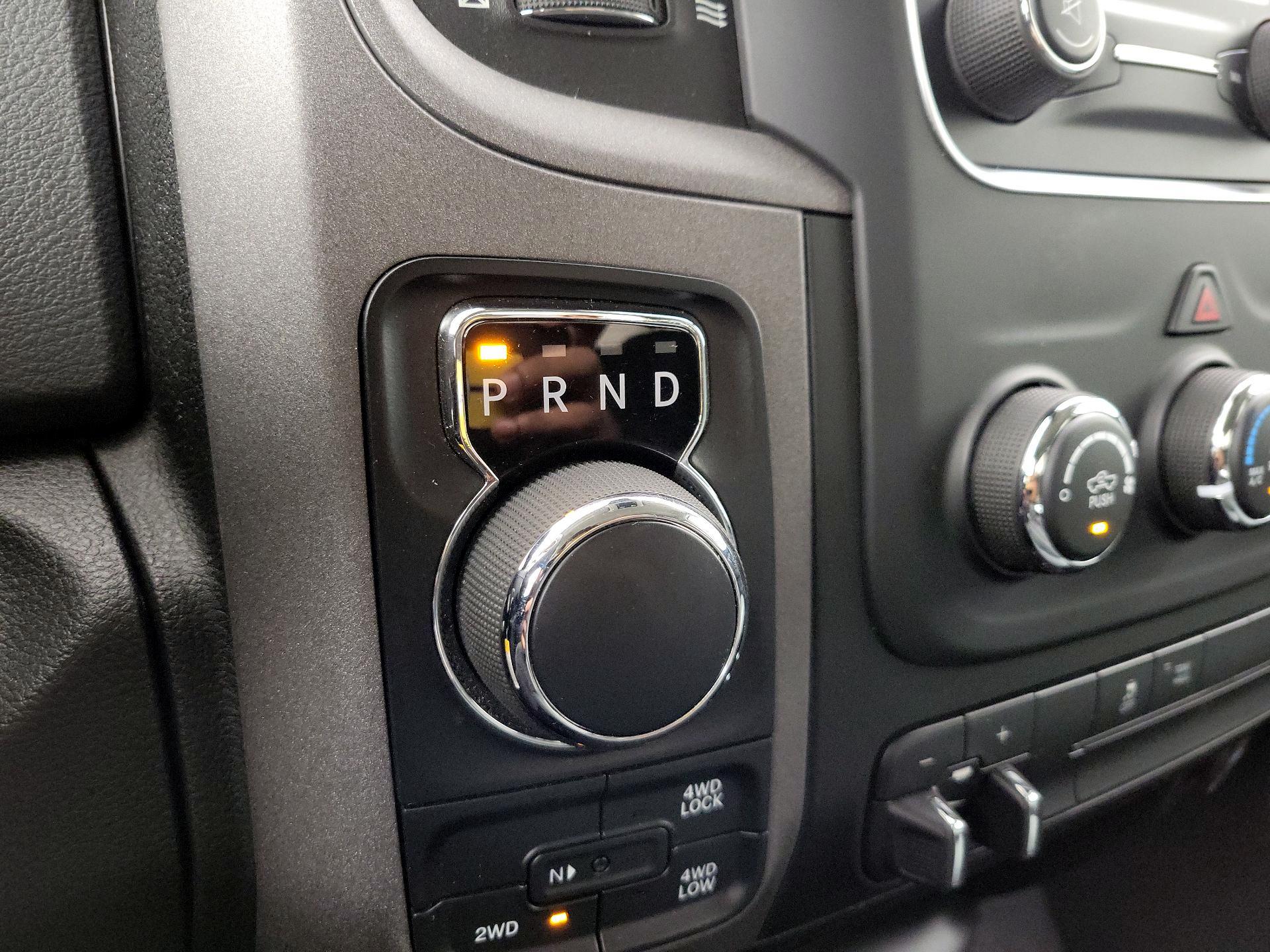 Thumbnail: 2020 RAM 1500 Classic - 17