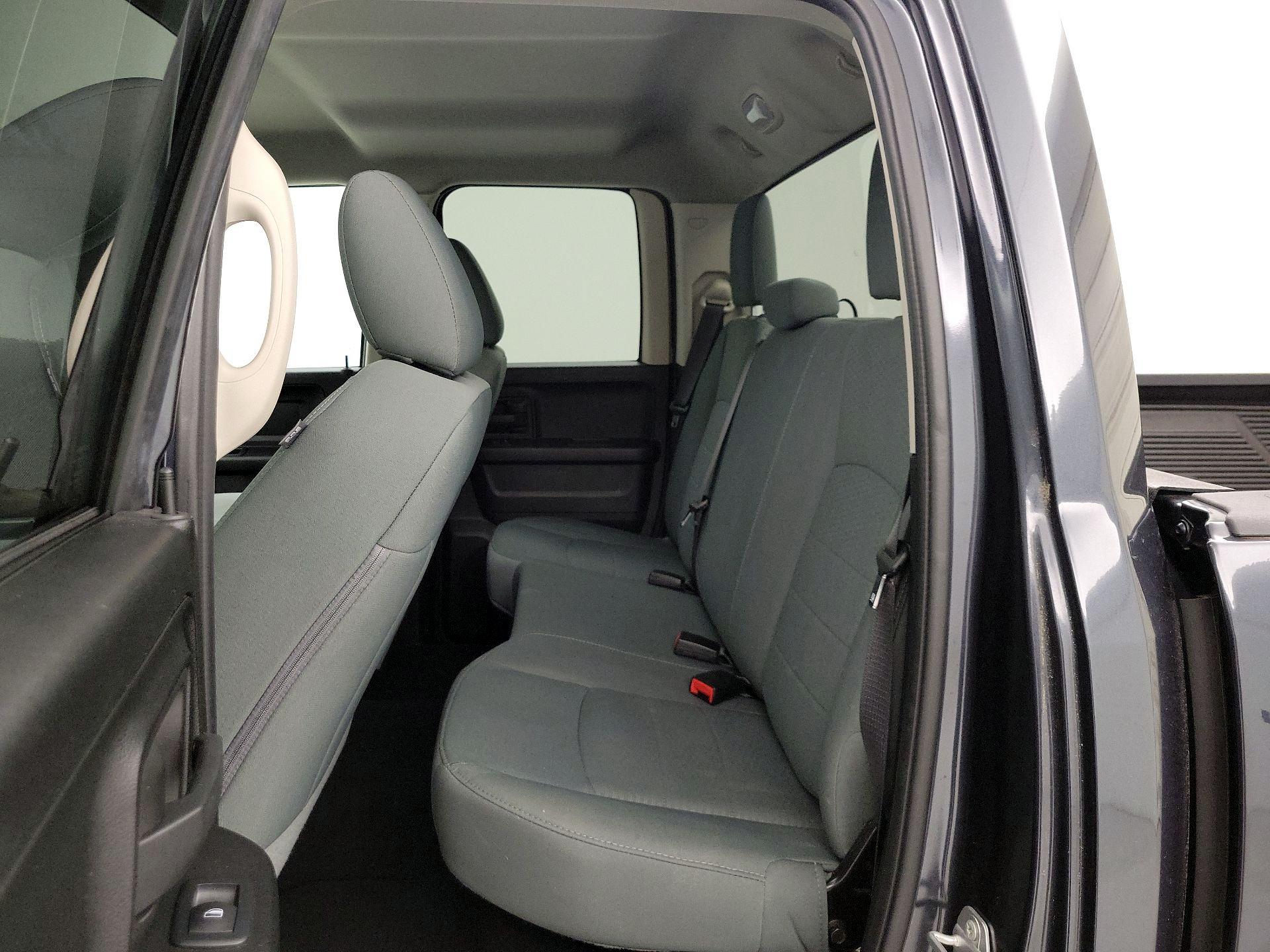 Thumbnail: 2020 RAM 1500 Classic - 19