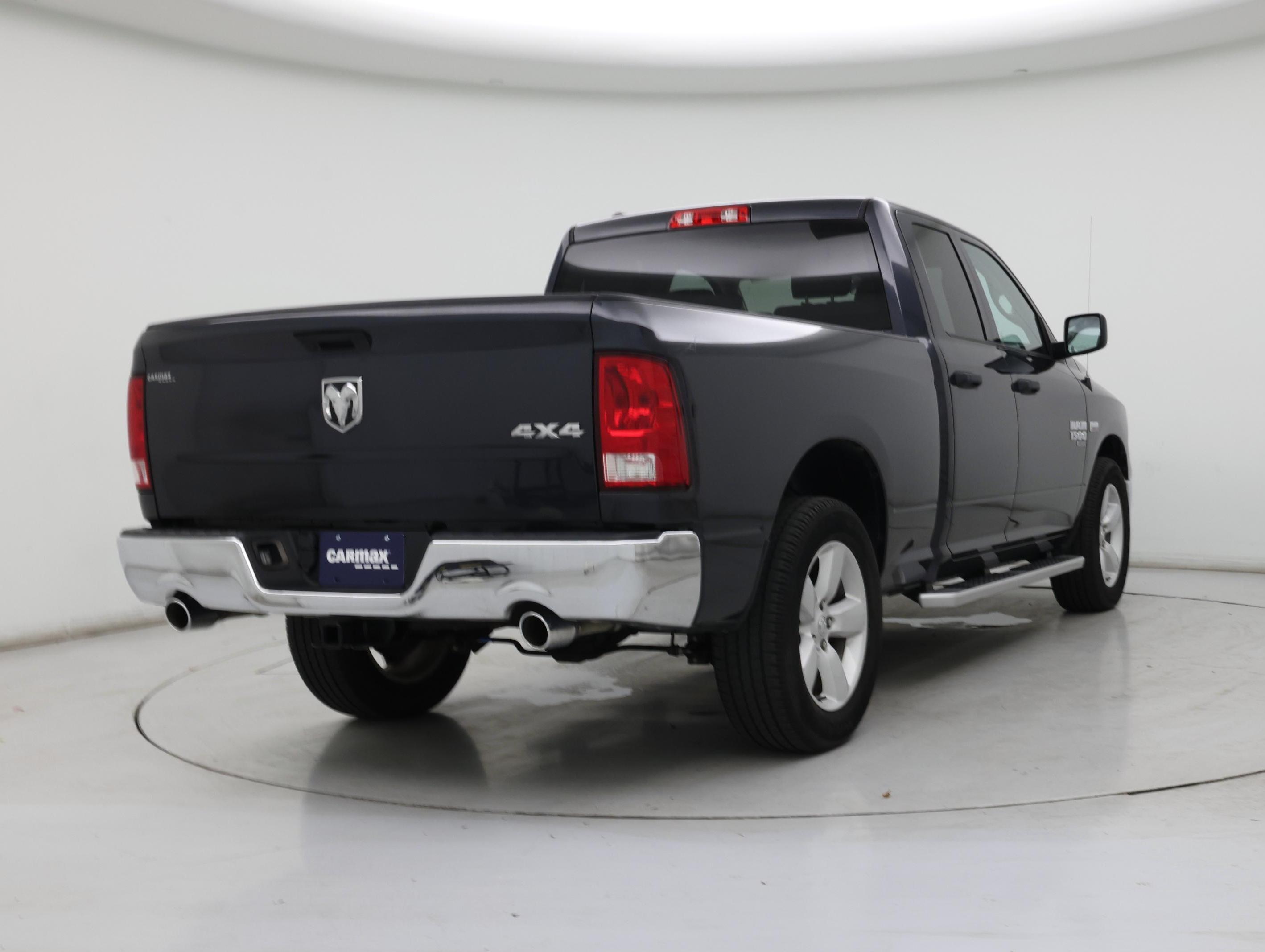 Thumbnail: 2020 RAM 1500 Classic - 8
