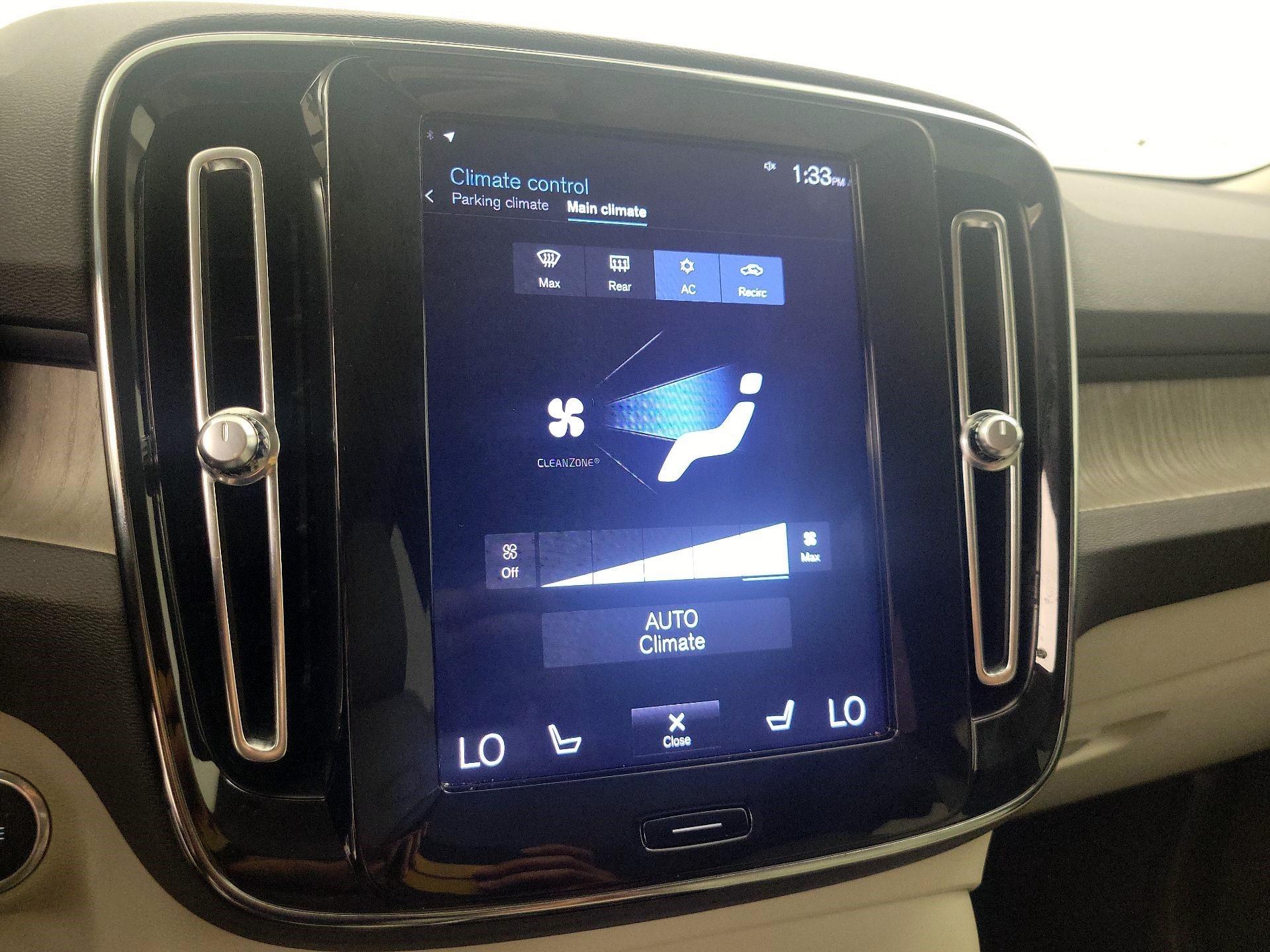 Thumbnail: 2020 Volvo XC40 - 17