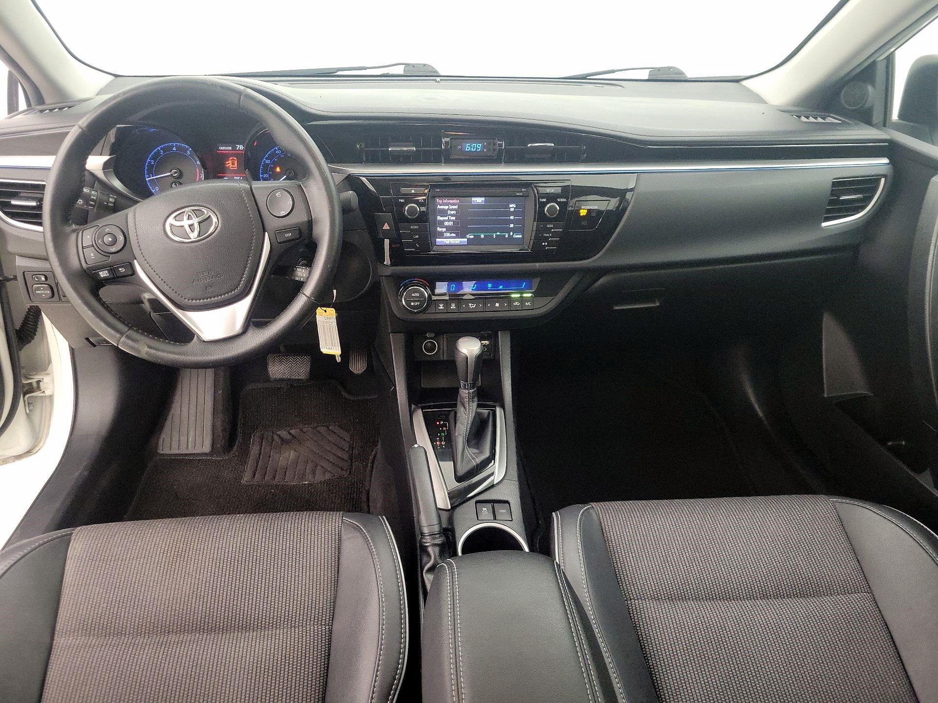 Thumbnail: 2015 Toyota Corolla - 9