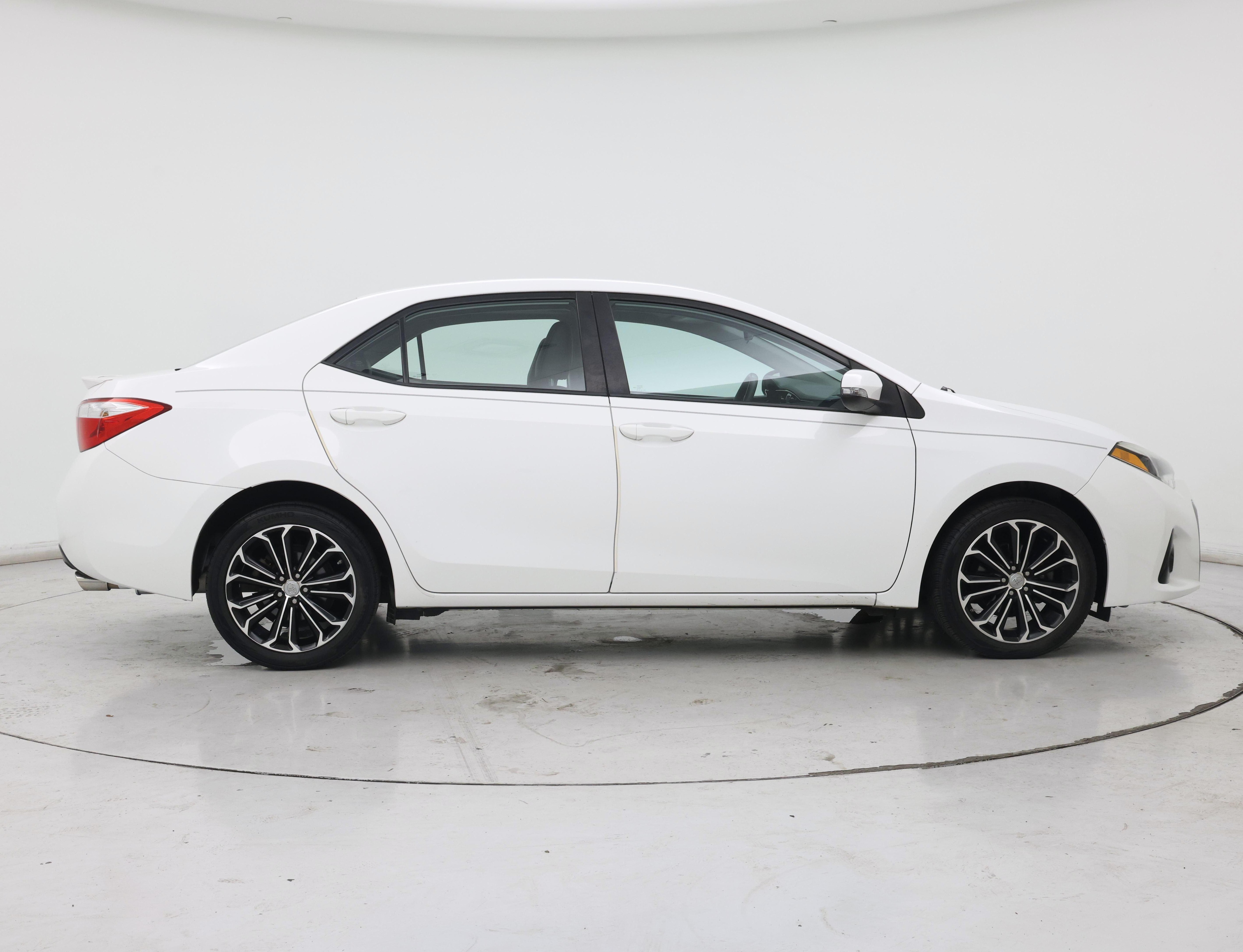 Thumbnail: 2015 Toyota Corolla - 7