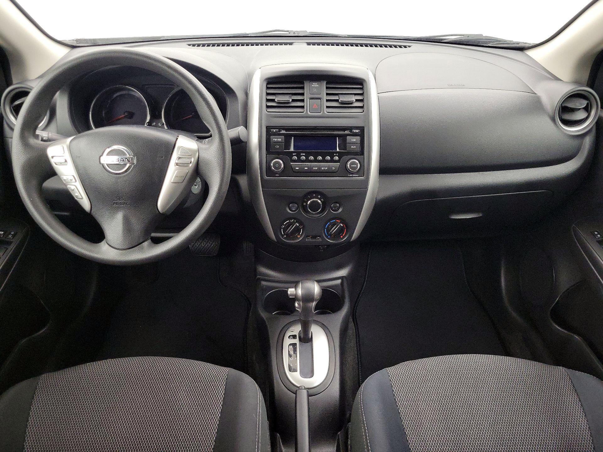 Thumbnail: 2016 Nissan Versa - 9