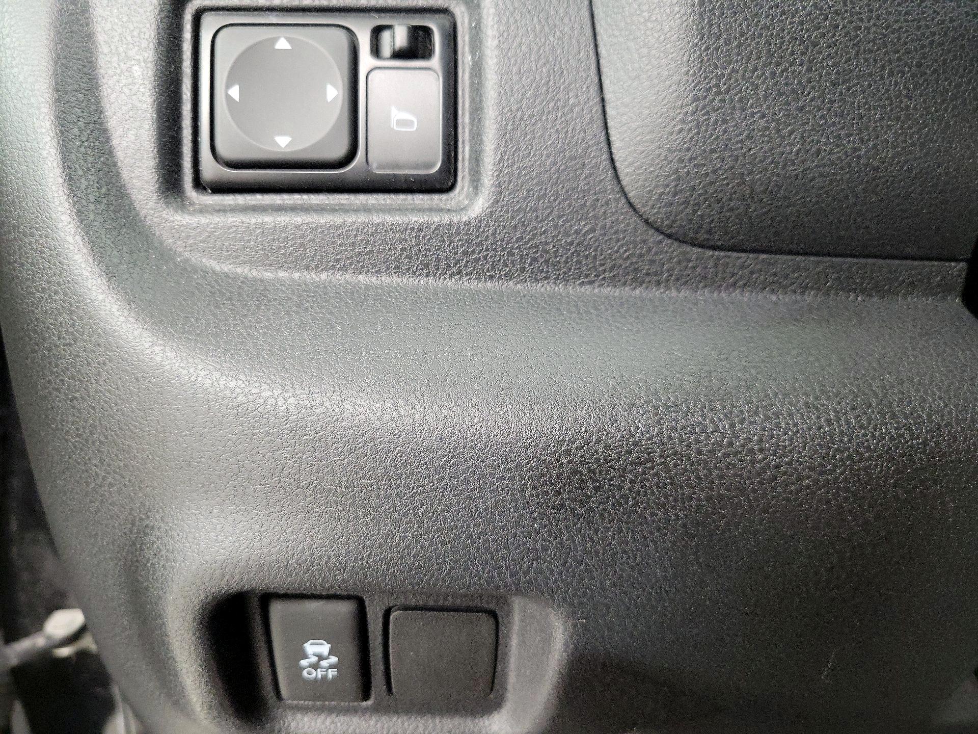 Thumbnail: 2016 Nissan Versa - 13