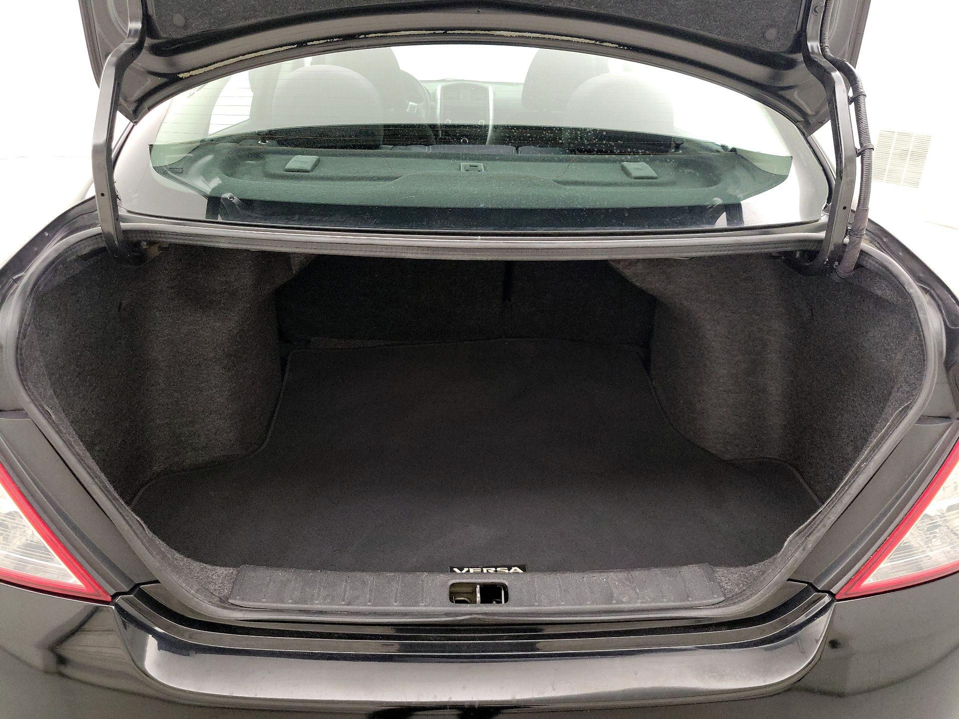 Thumbnail: 2016 Nissan Versa - 19