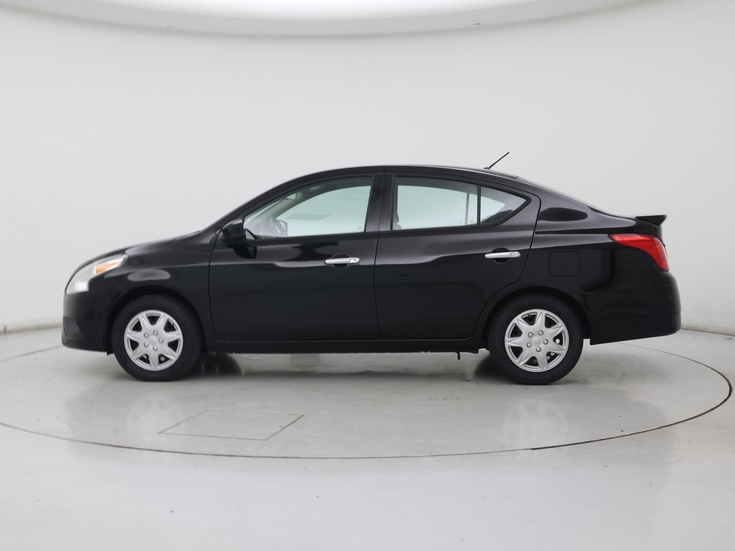Thumbnail: 2016 Nissan Versa - 3