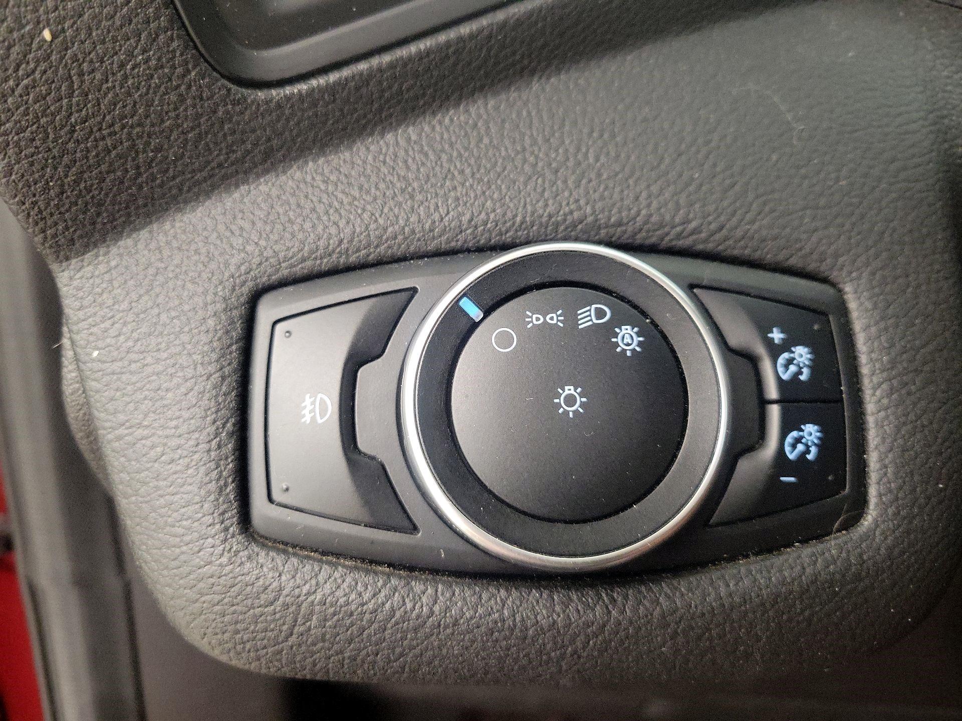 Thumbnail: 2015 Ford Escape - 13
