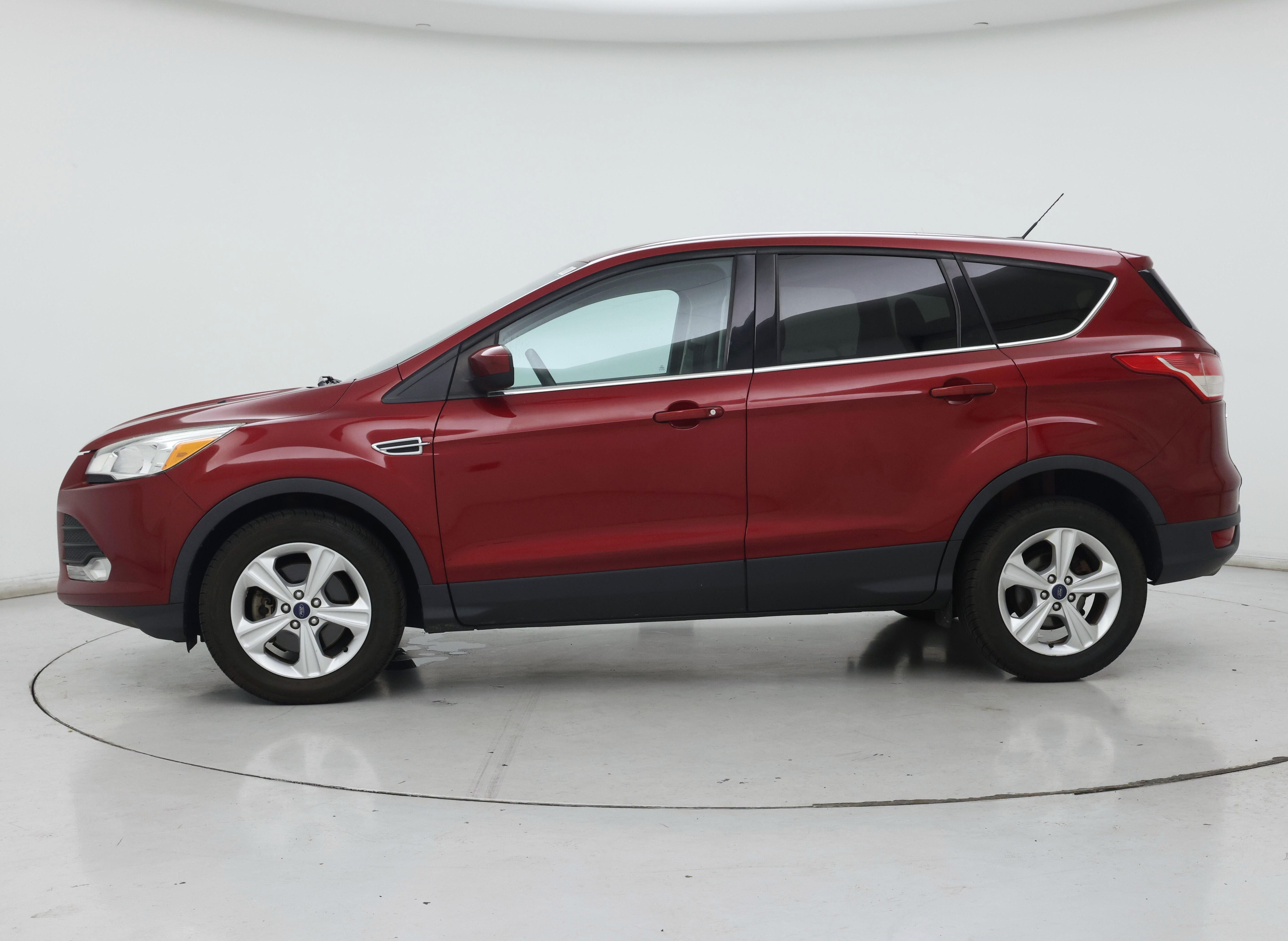 Thumbnail: 2015 Ford Escape - 3