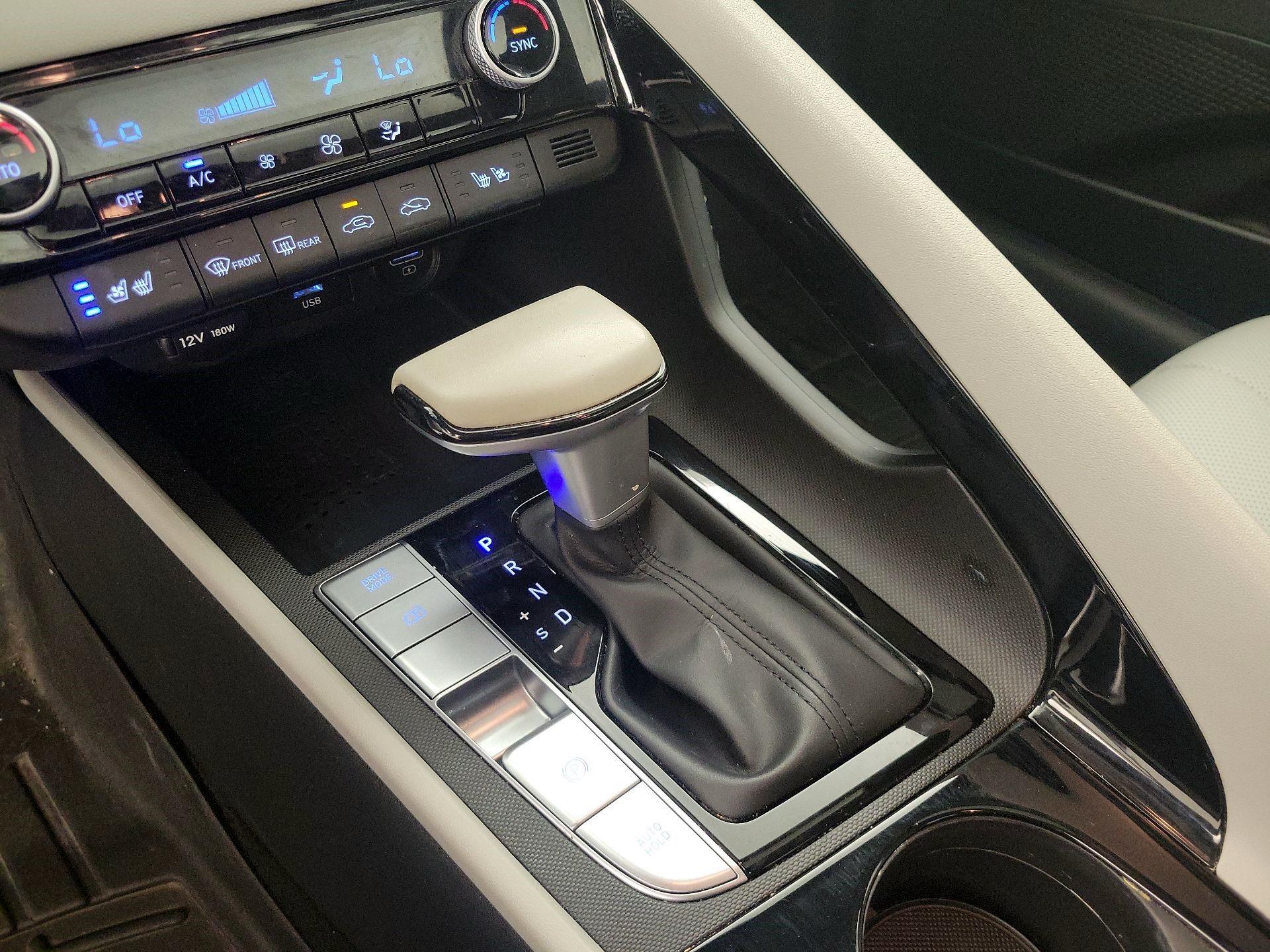 Thumbnail: 2023 Hyundai Elantra - 18