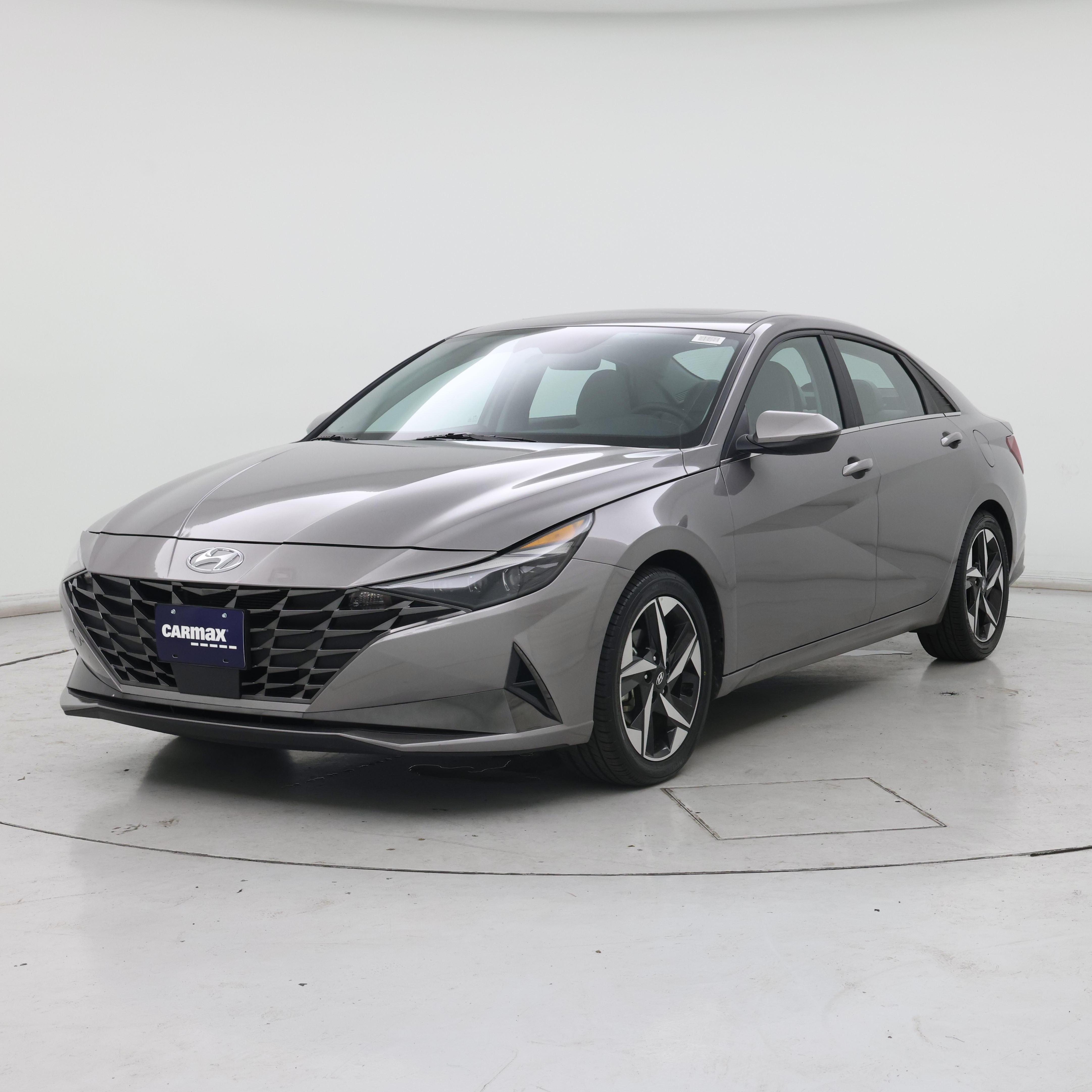 Thumbnail: 2023 Hyundai Elantra - 4