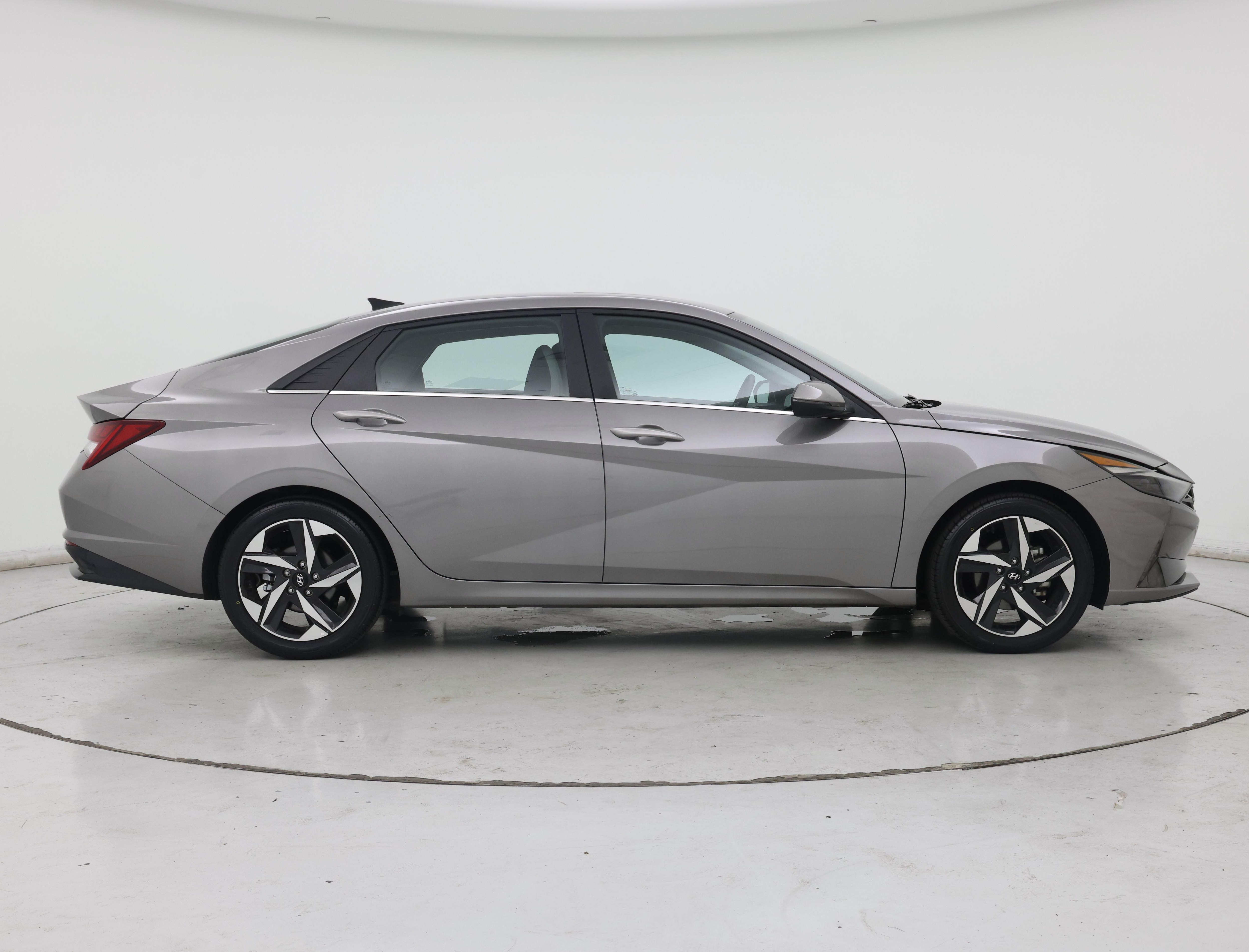 Thumbnail: 2023 Hyundai Elantra - 7